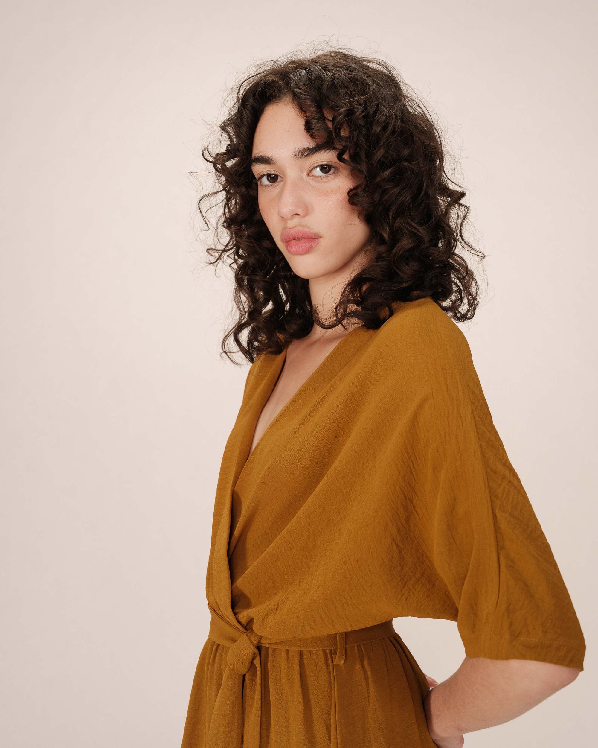 Robe longue portefeuille ocre Maud