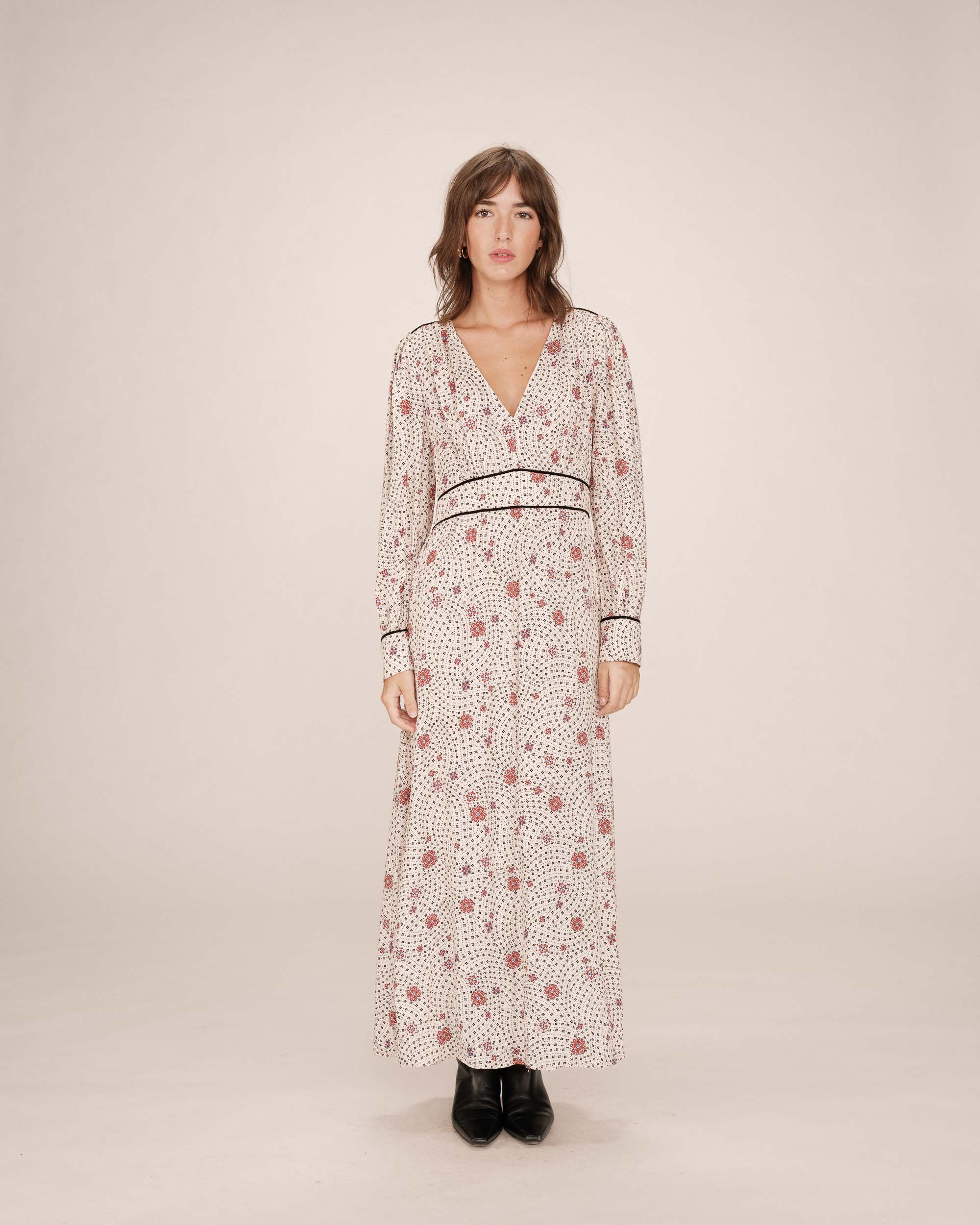 Robe longue a fleurs ecru Sensible