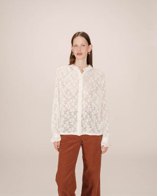 Blouse en dentelle ecru Swing