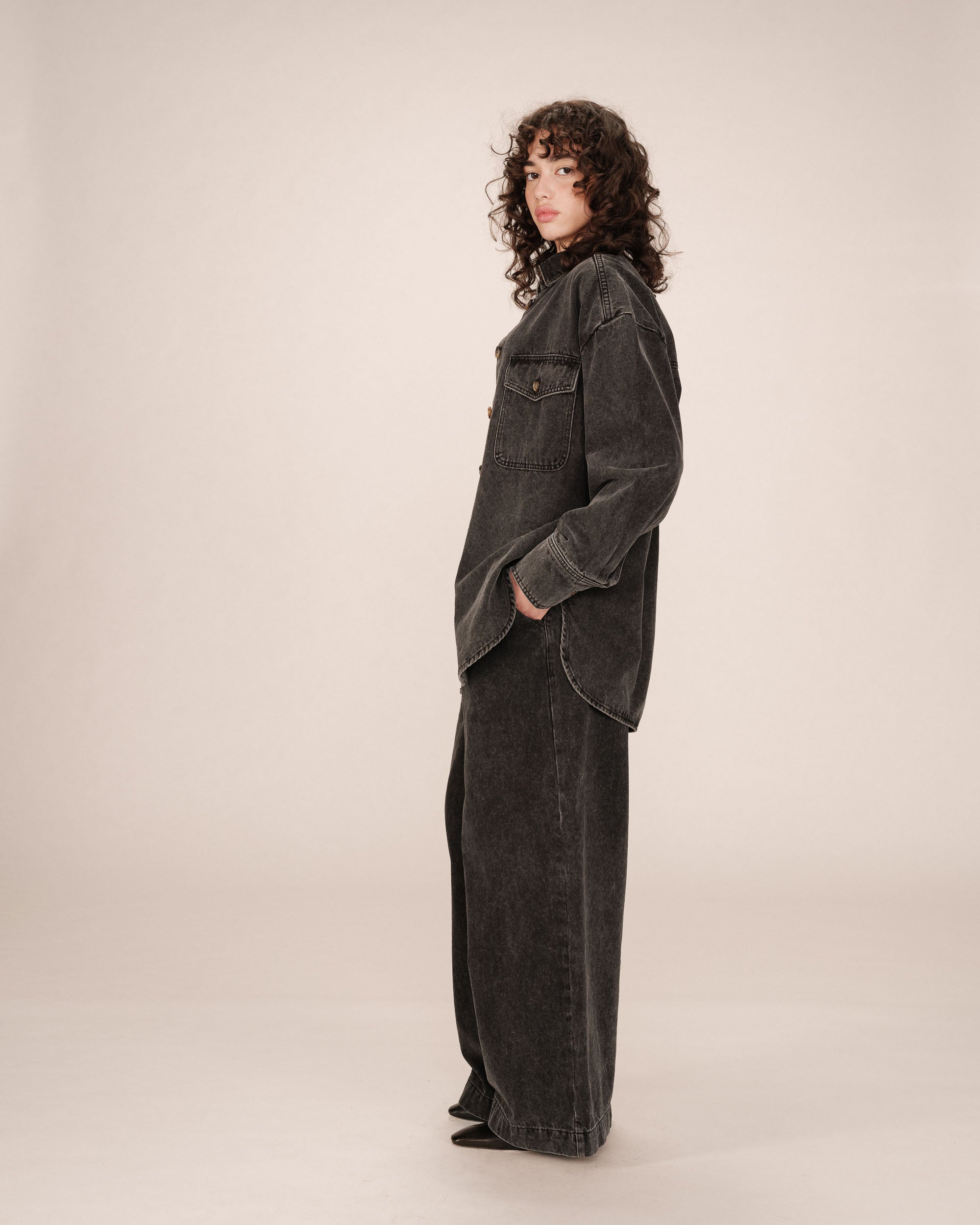 Surchemise oversize black washed Sydney