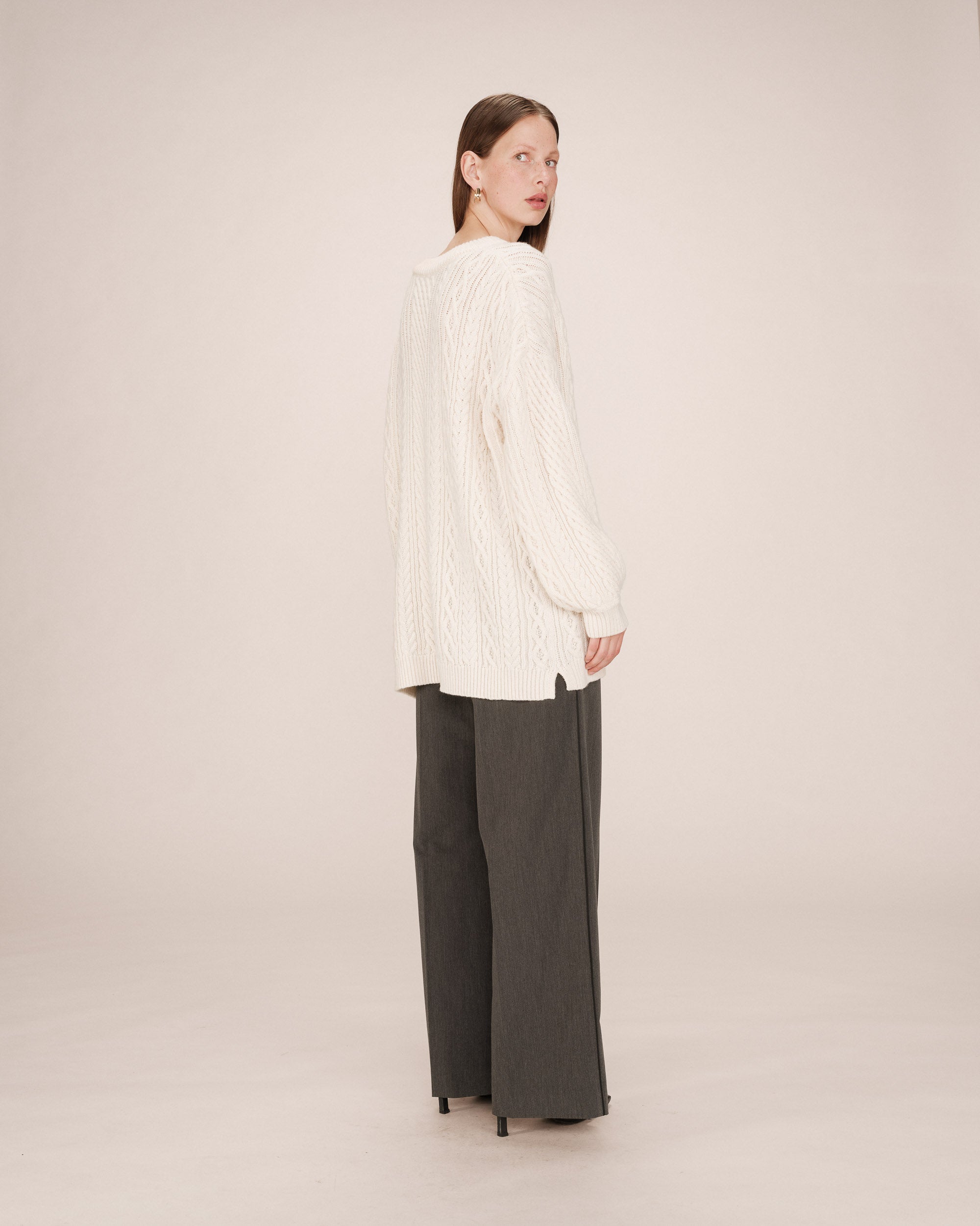 Oversized wool sweater ecru Saverio