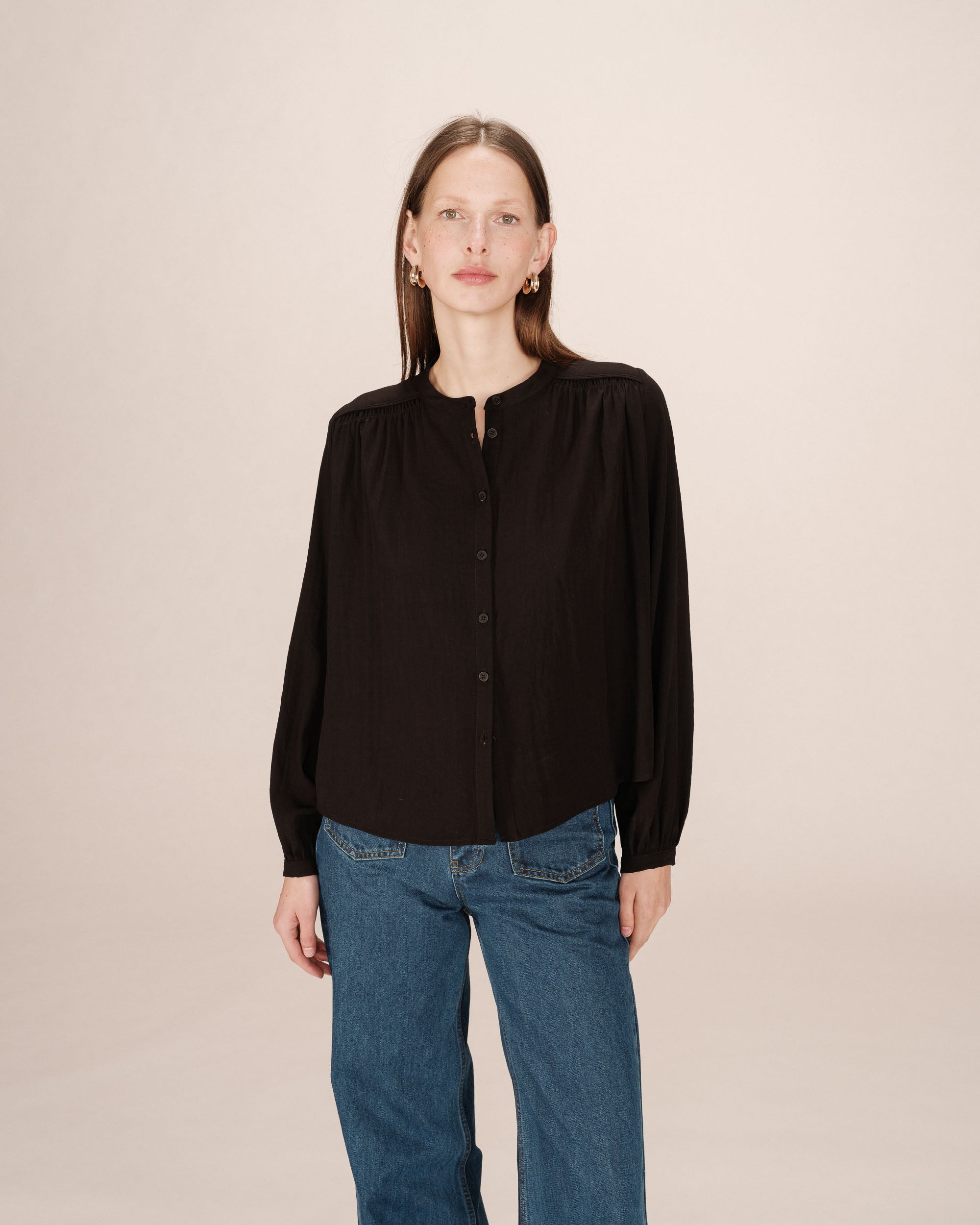 Ruched straight blouse black Savannah