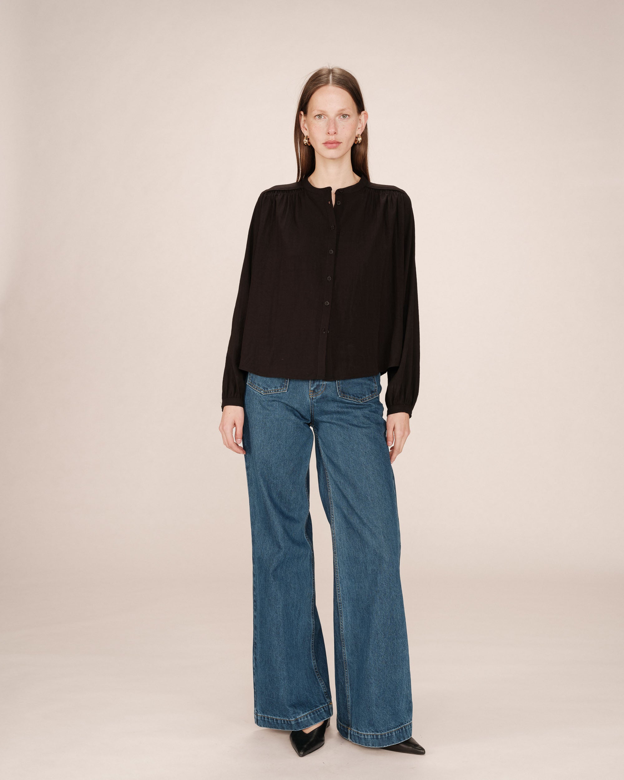 Ruched straight blouse black Savannah