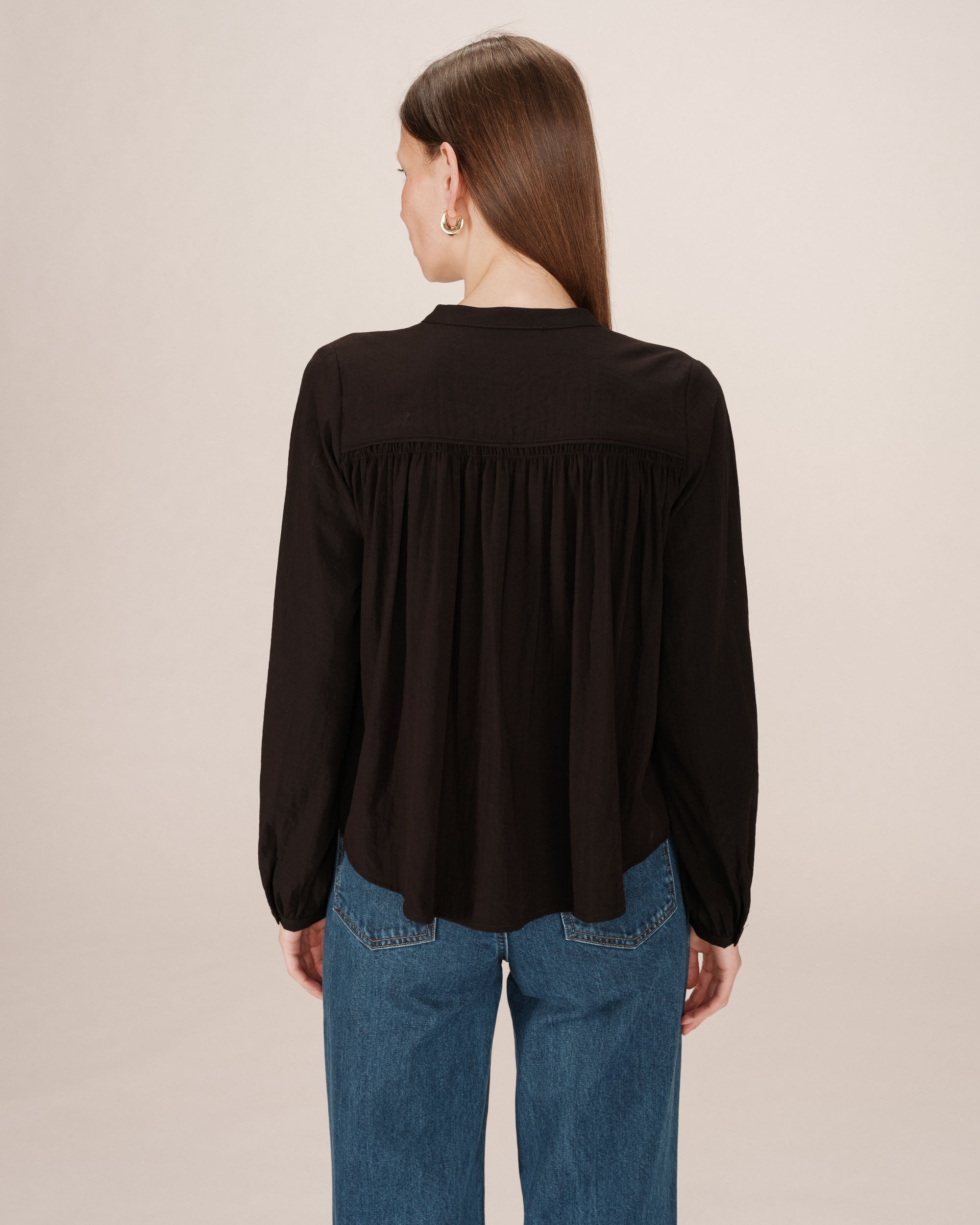 Ruched straight blouse black Savannah