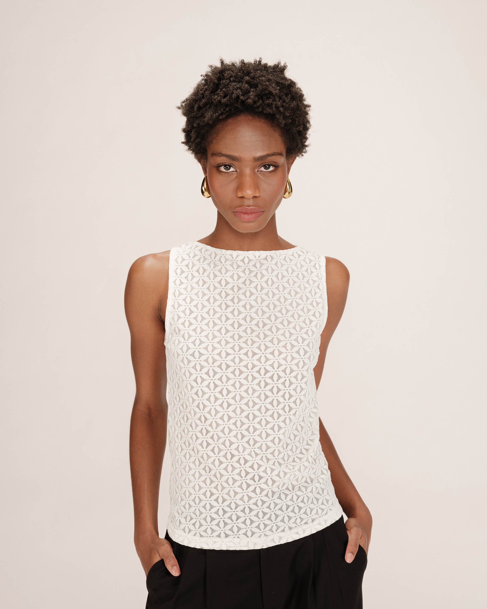 T-shirt en dentelle ecru Tenet