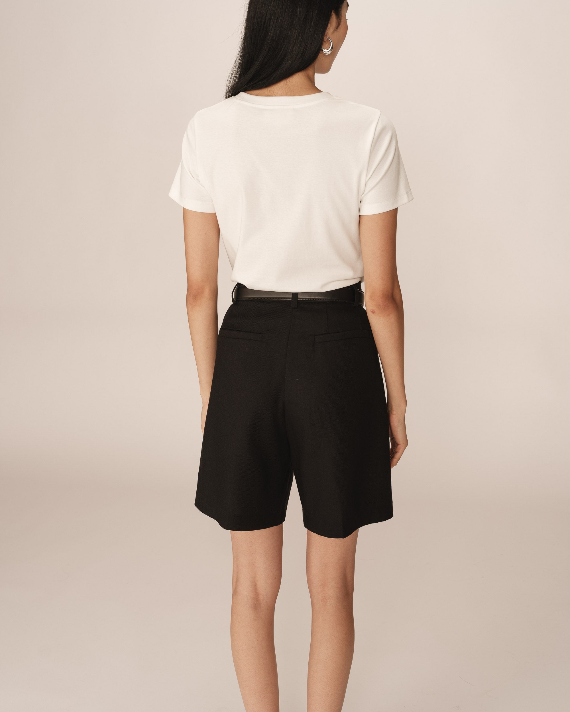 Pleated bermuda shorts black Pastel