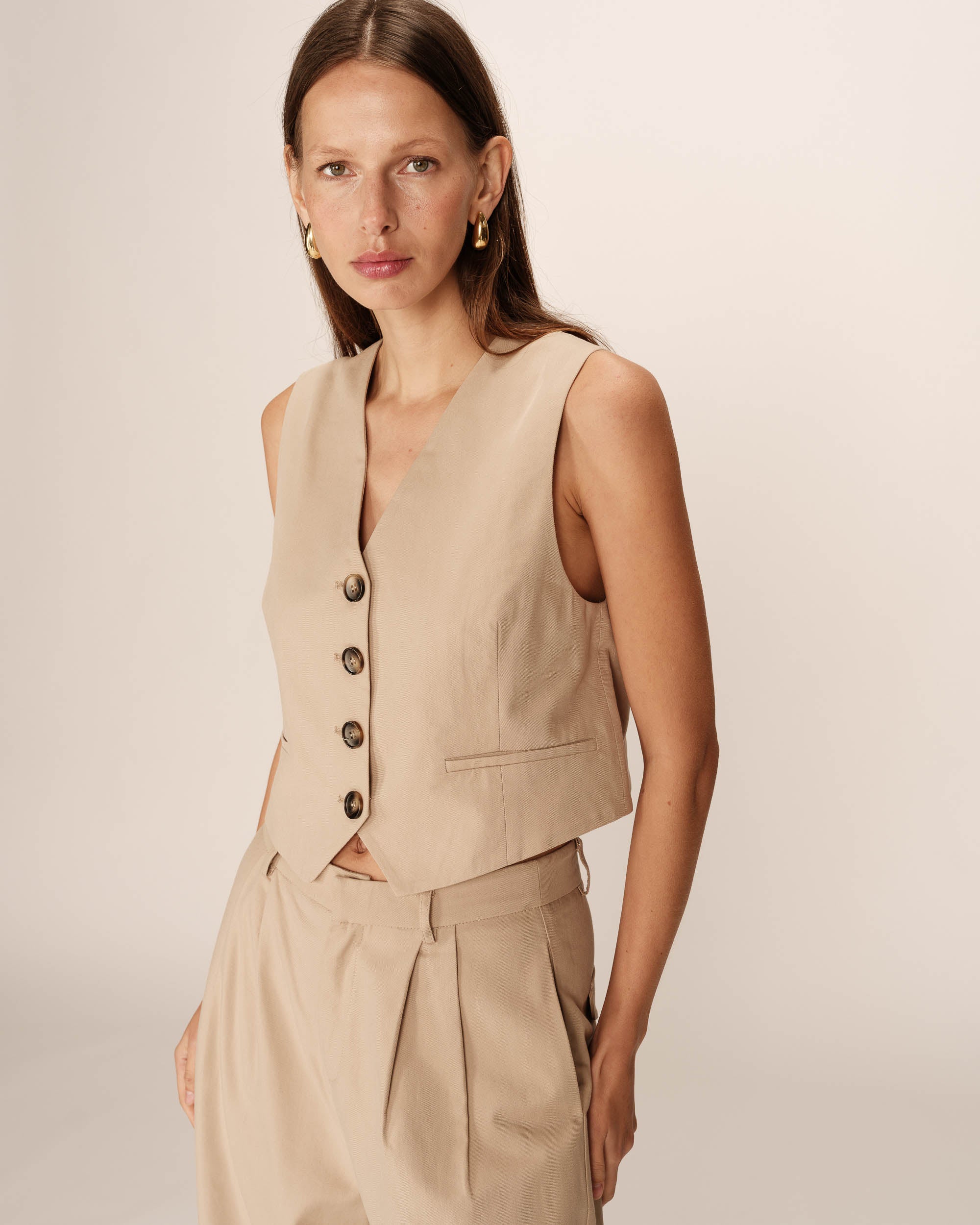 Buttoned straight waistcoat beige Penn