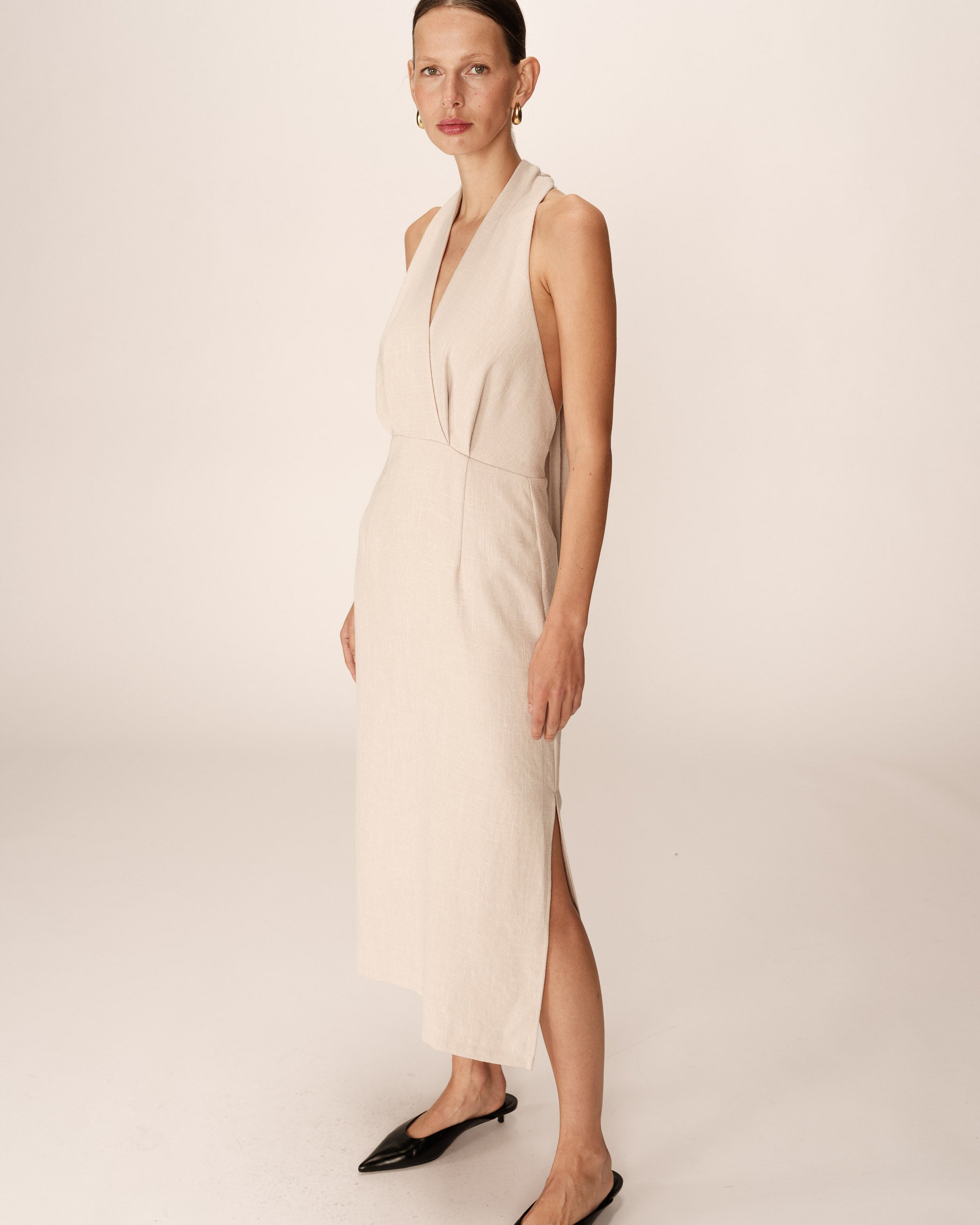 Robe mi-longue dos nu beige Perla