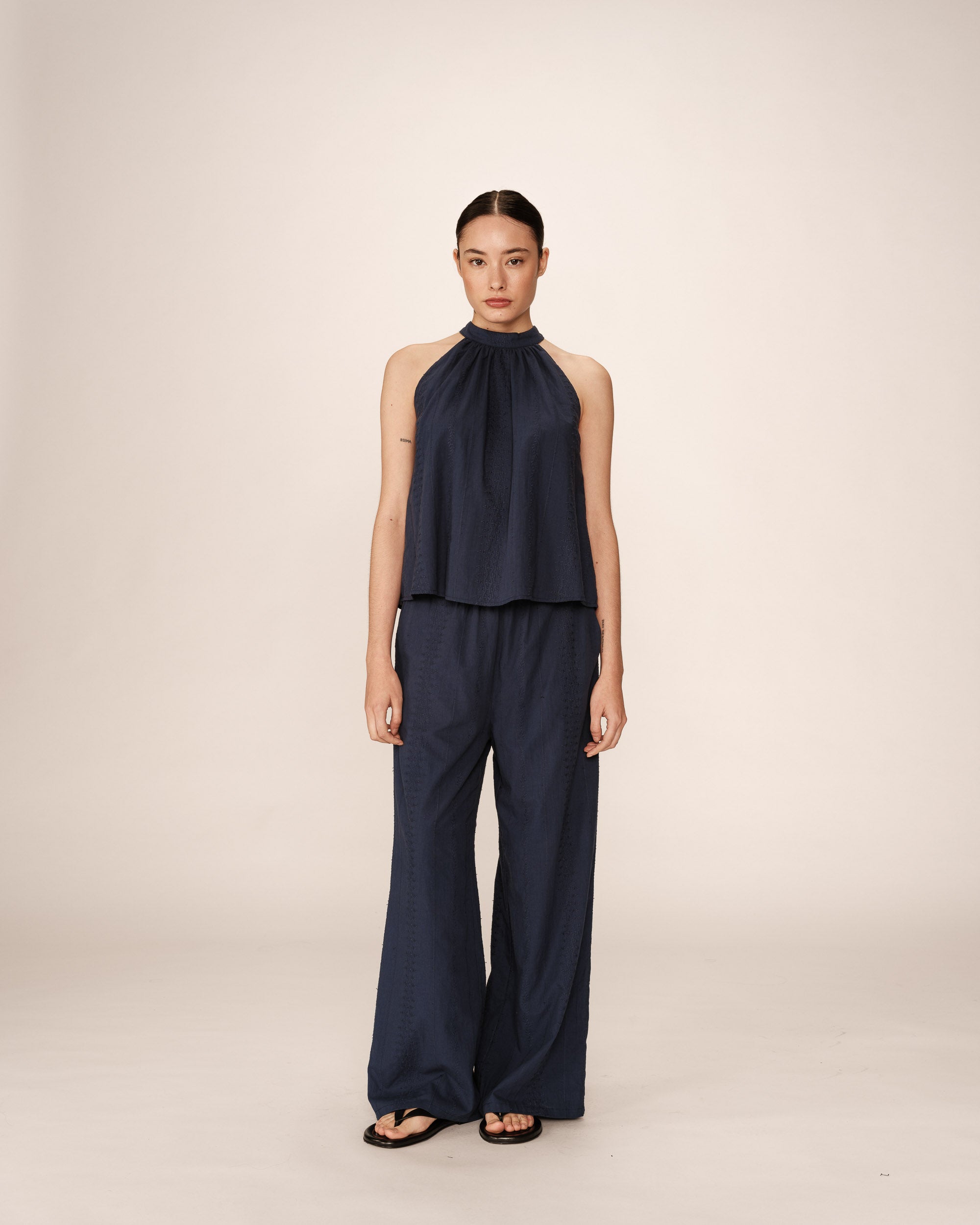 Embroidered high collar top navy Poco_12932