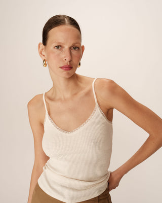 Top avec lisere en dentelle ecru Presto