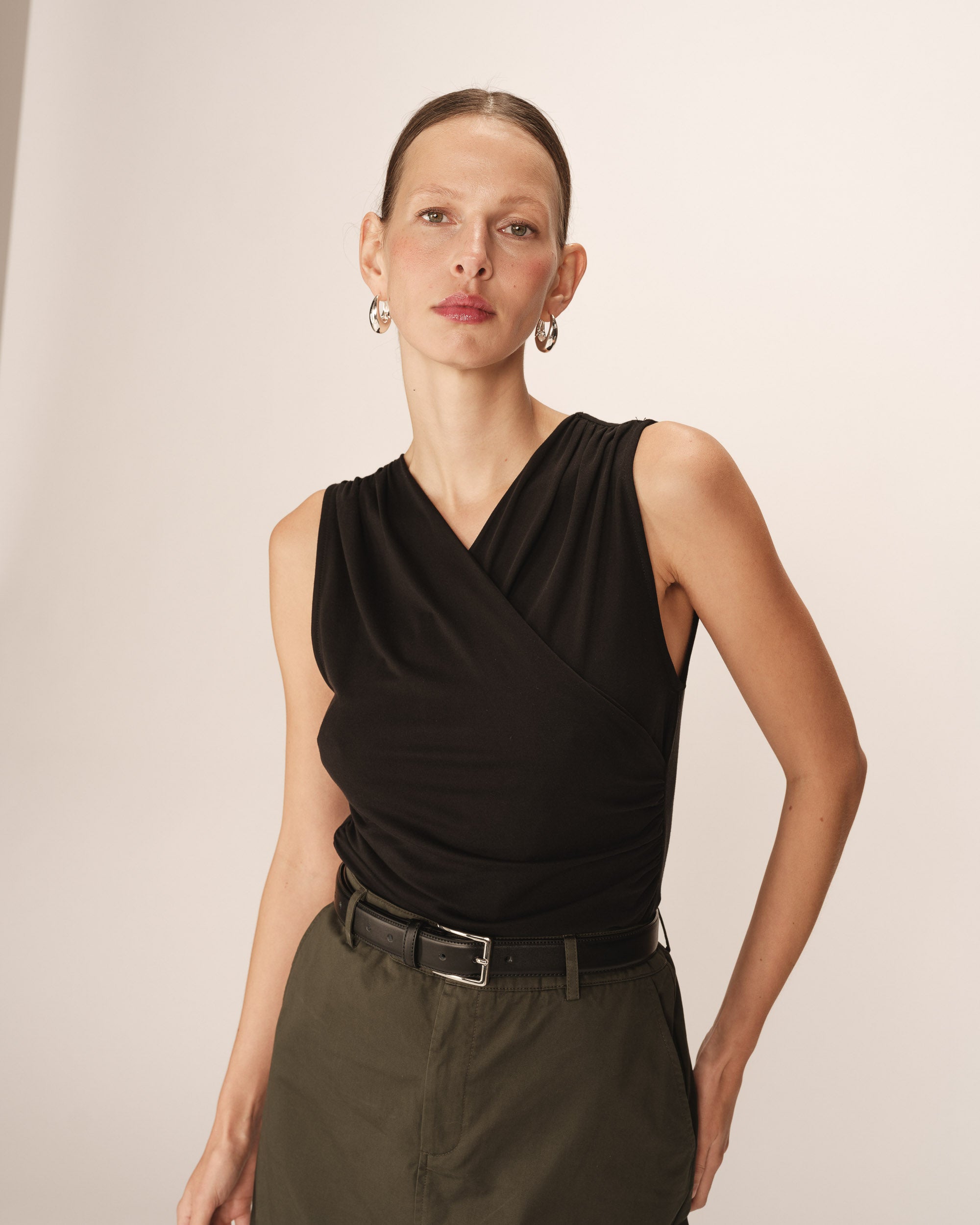 Top sans manches drape noir Pure