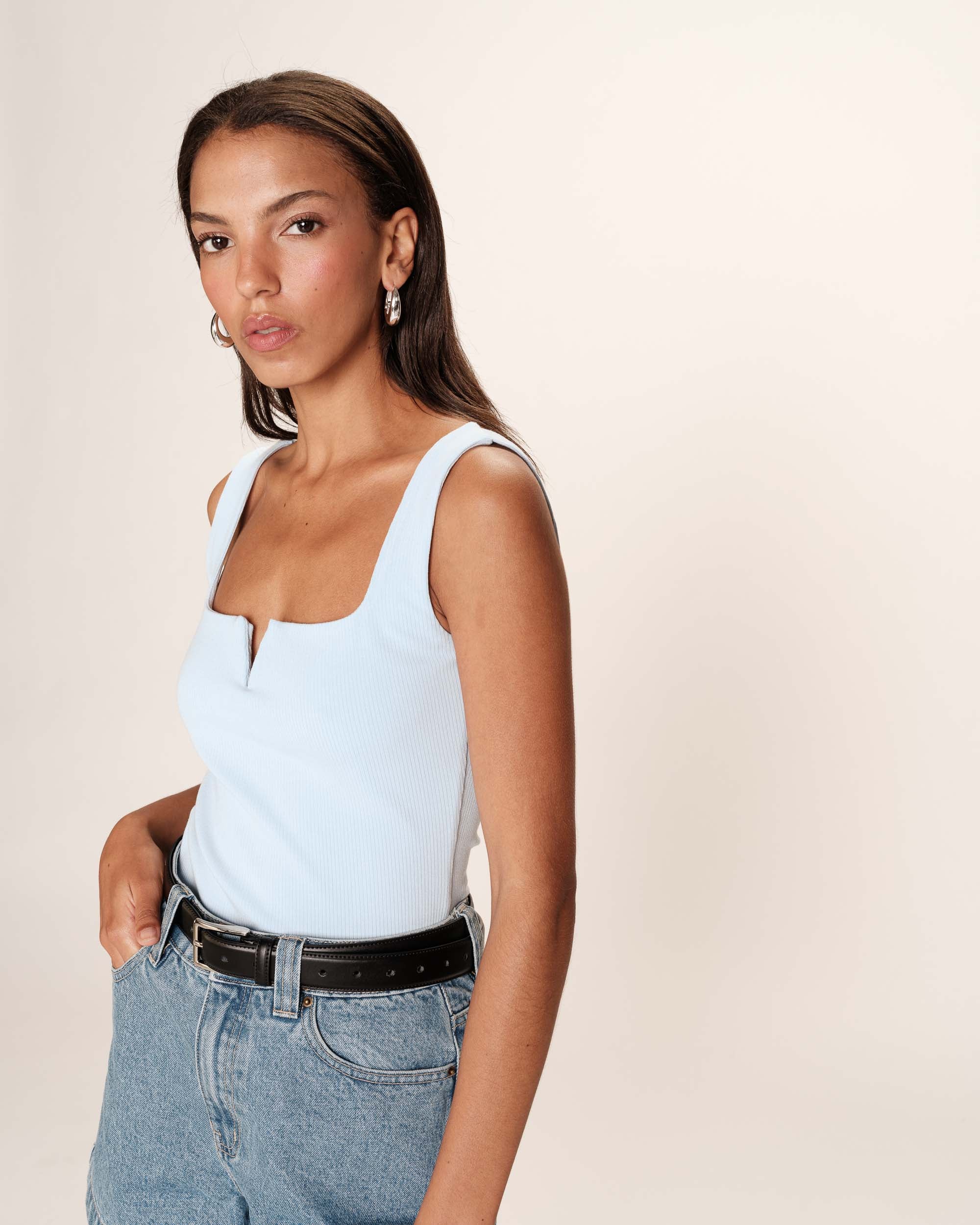 Debardeur a encolure carree bleu Rena