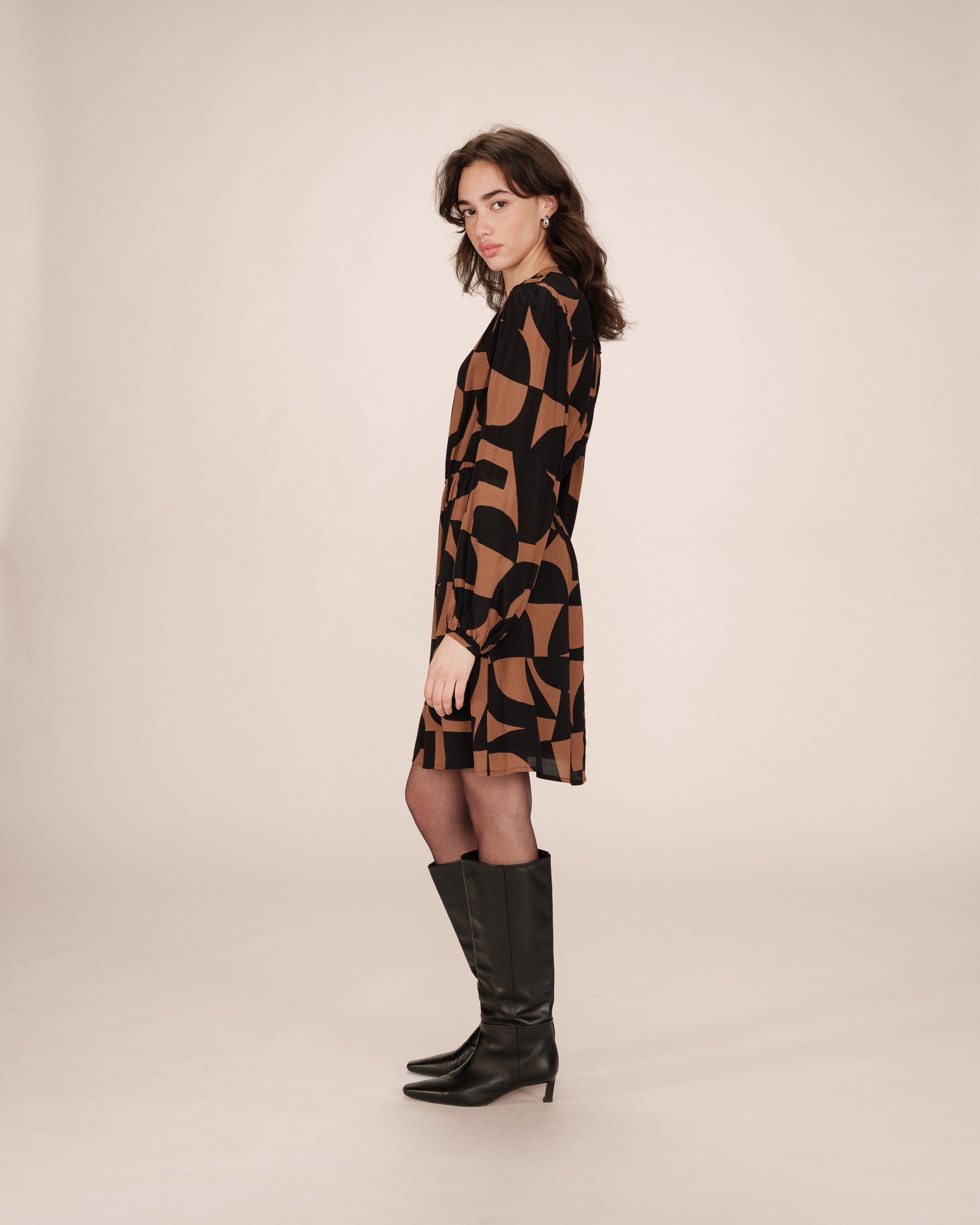 Short graphic dress chocolatee Selia