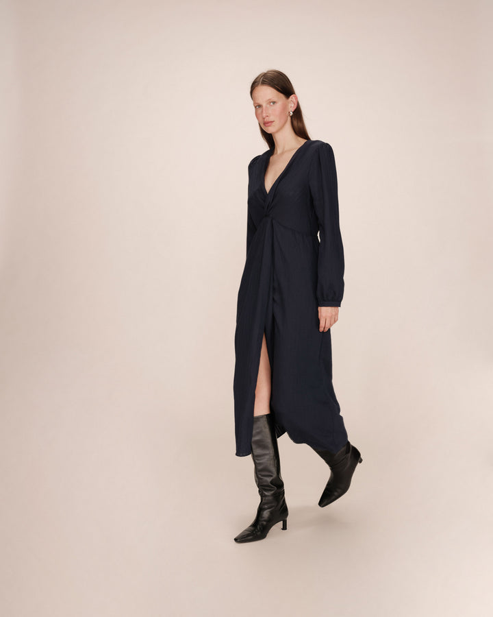 Long v-neck dress marine Shirley