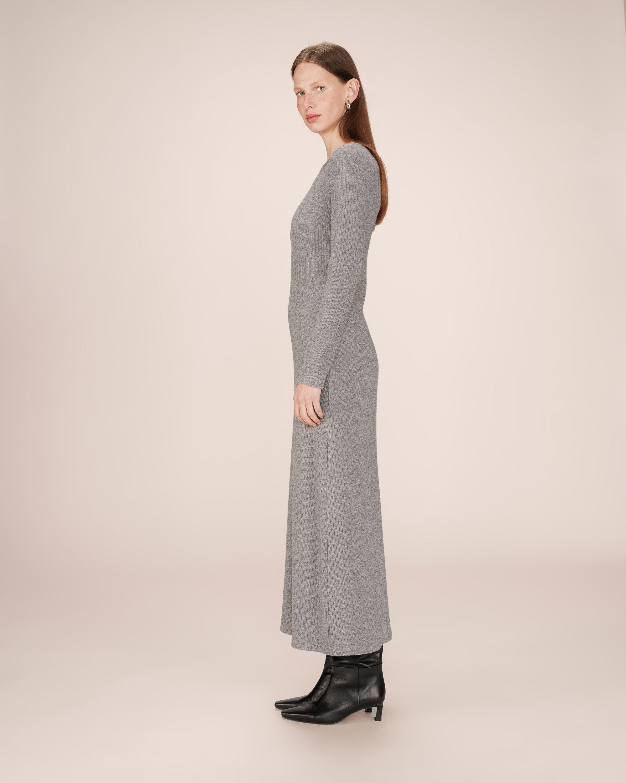Robe longue côtelée gris Sorina