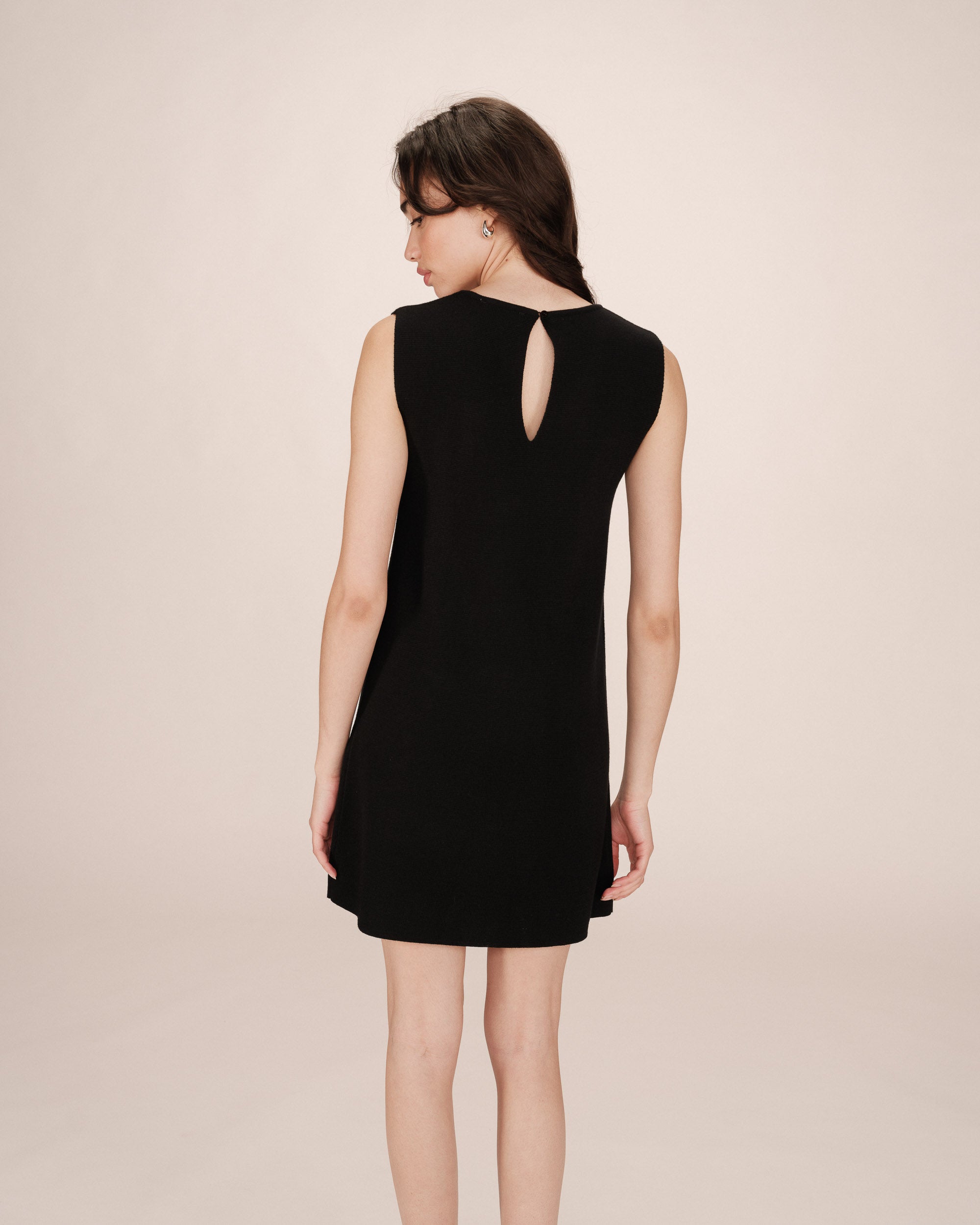 Short tailored dress black Sarah