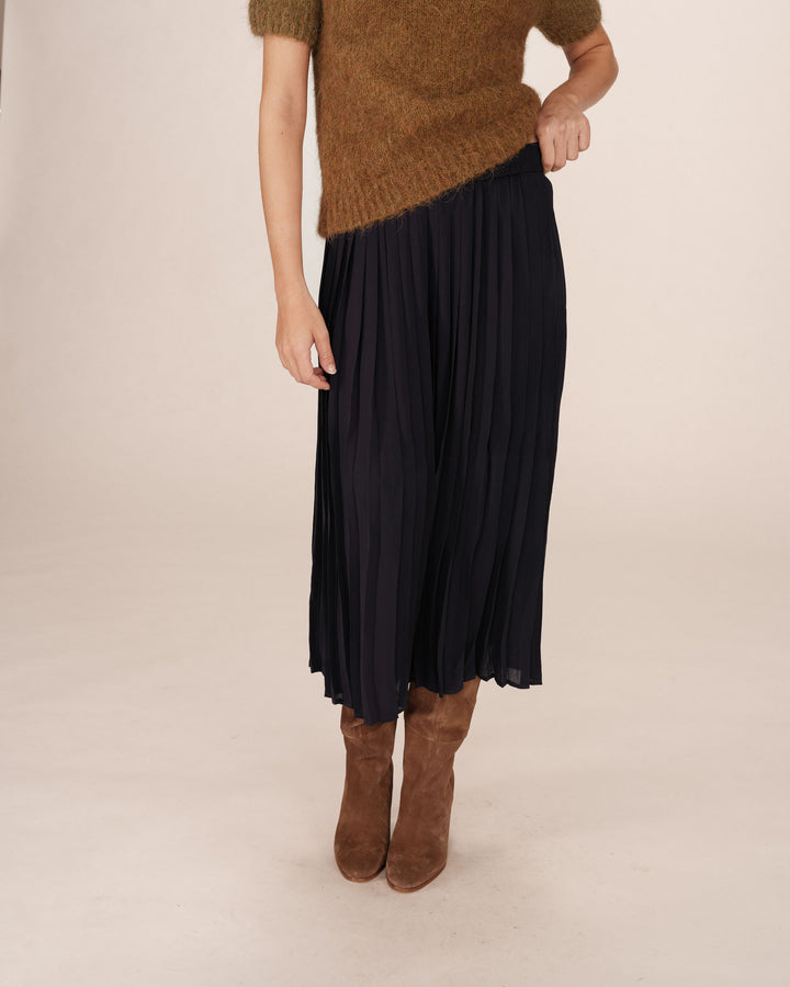 Jupe longue plissee marine Plisse