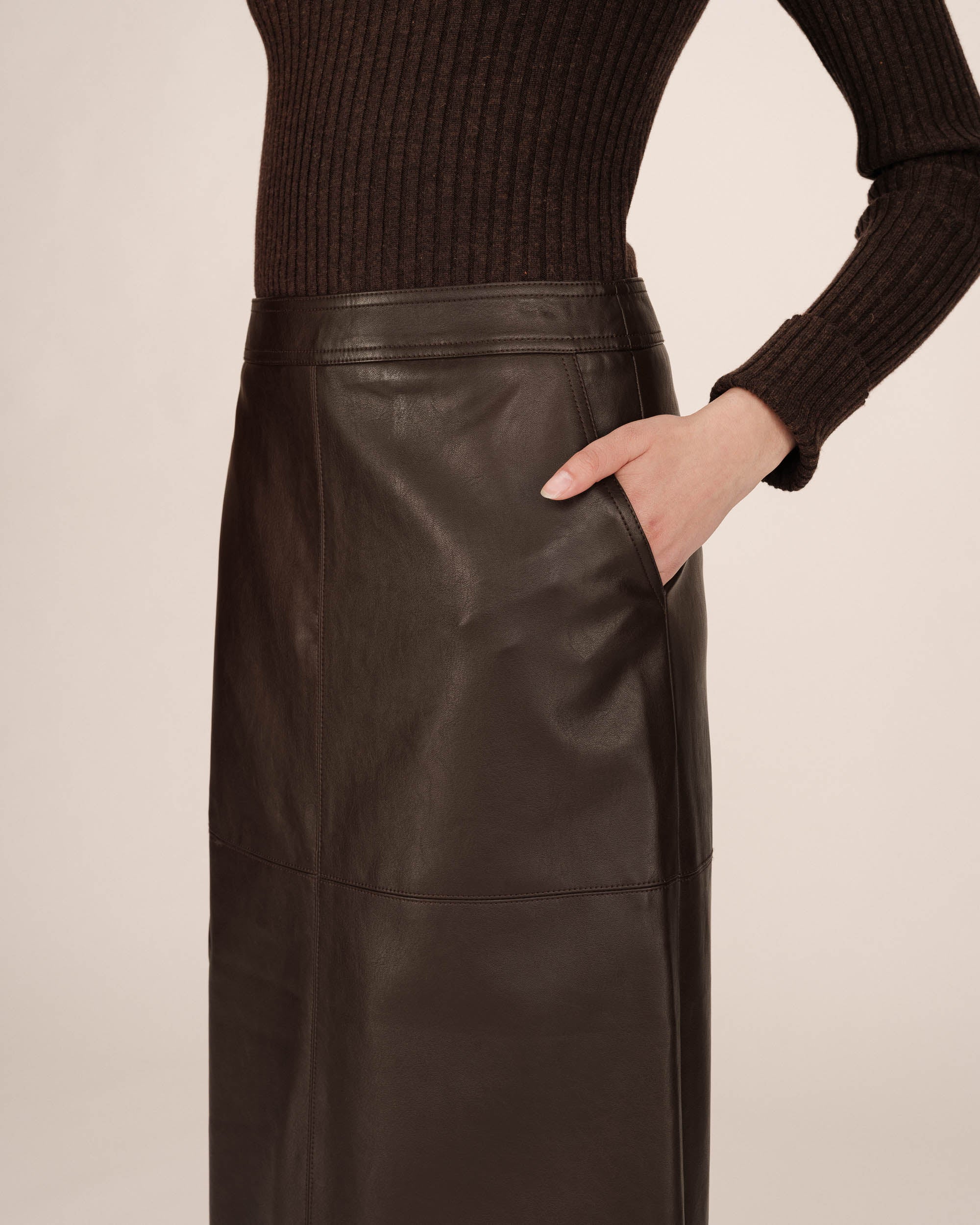 Faux leather skirt chocolatee Sirene