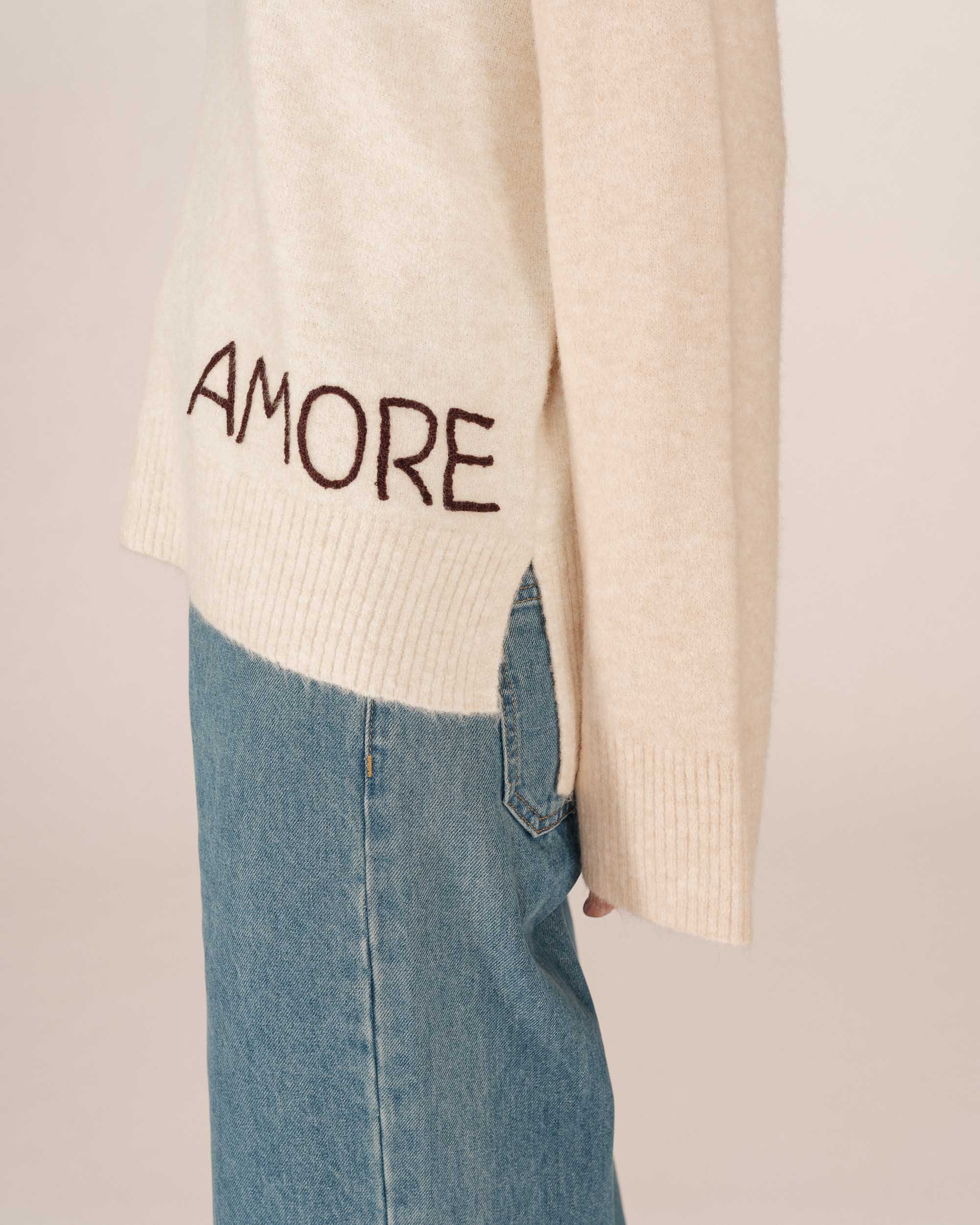 Pull a message brode chocolat Saints