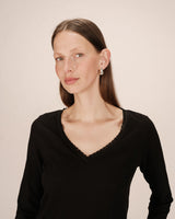 Lace v-neck t-shirt black Selton