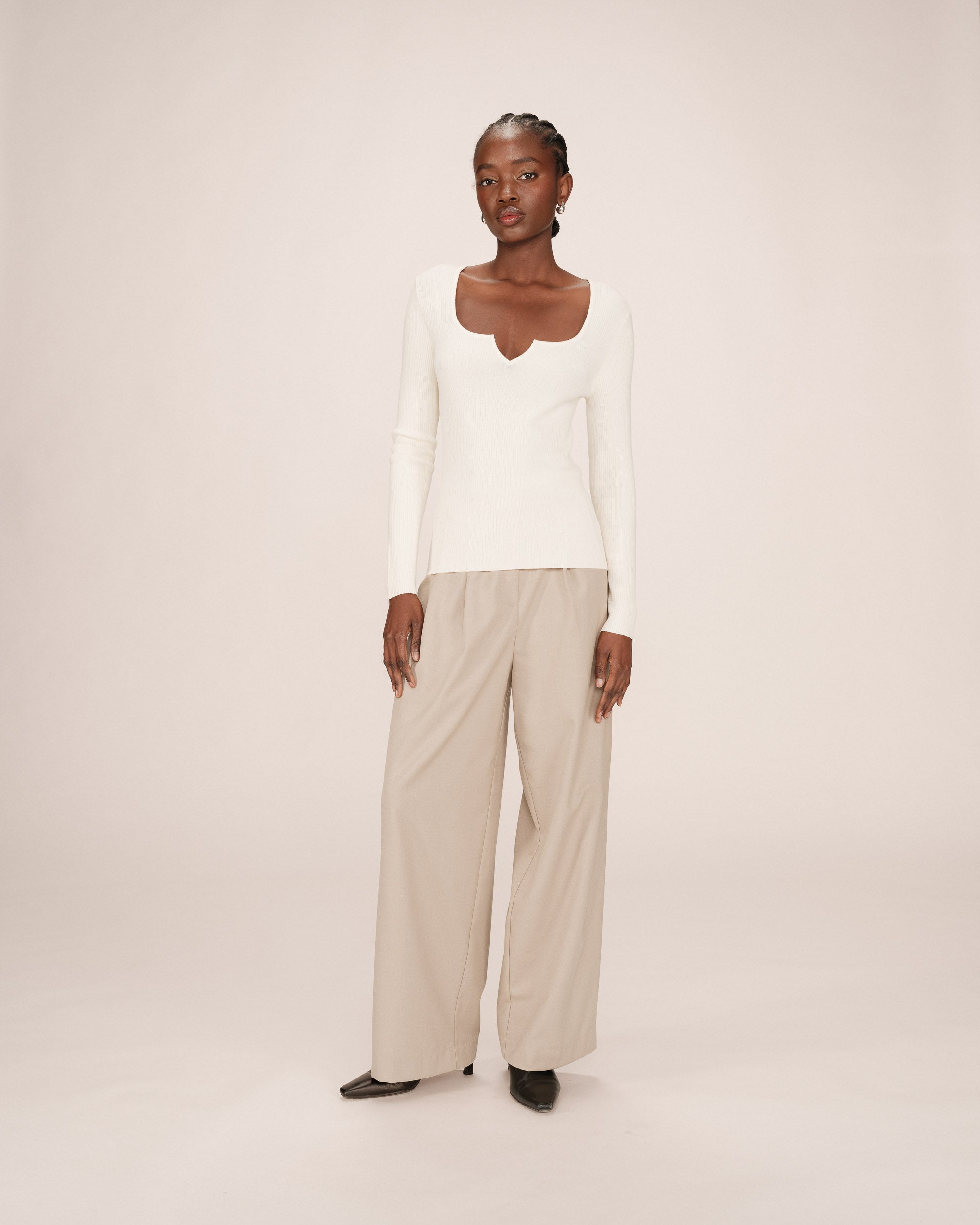 Split neck sweater ecru Salem