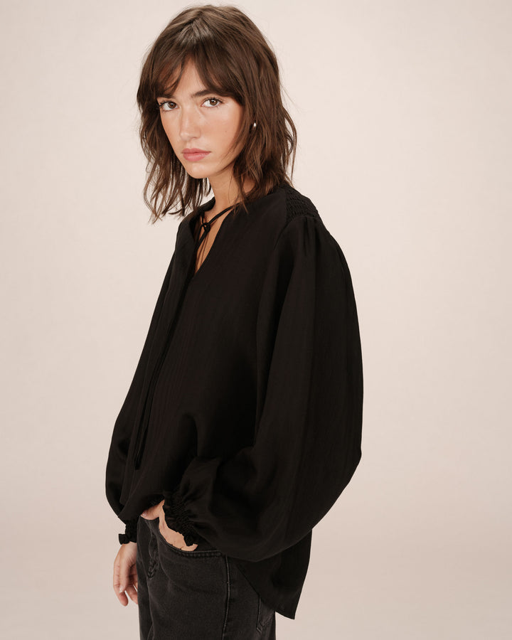 Tie-neck blouse noir Serinda