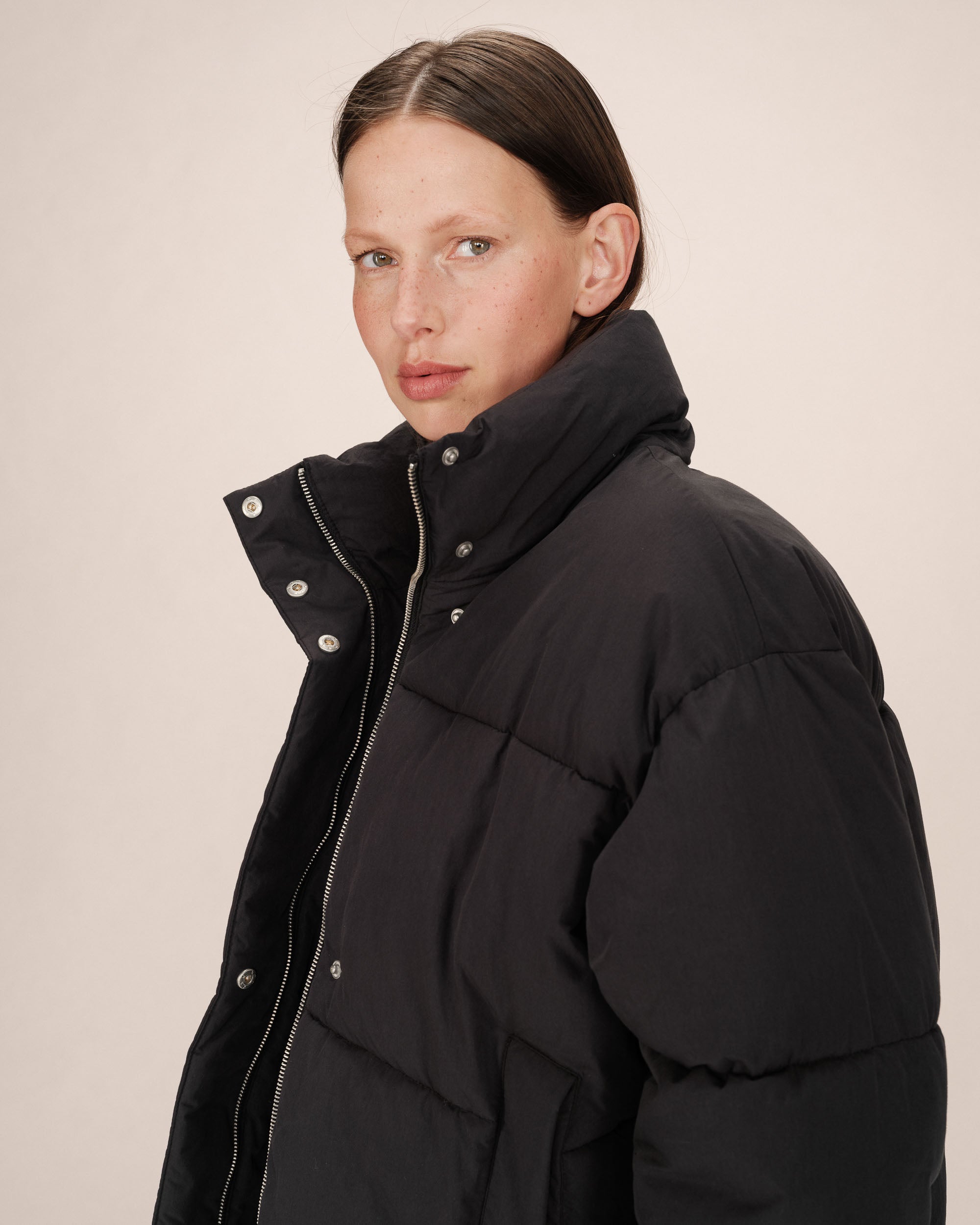 Short padded jacket black Sonic