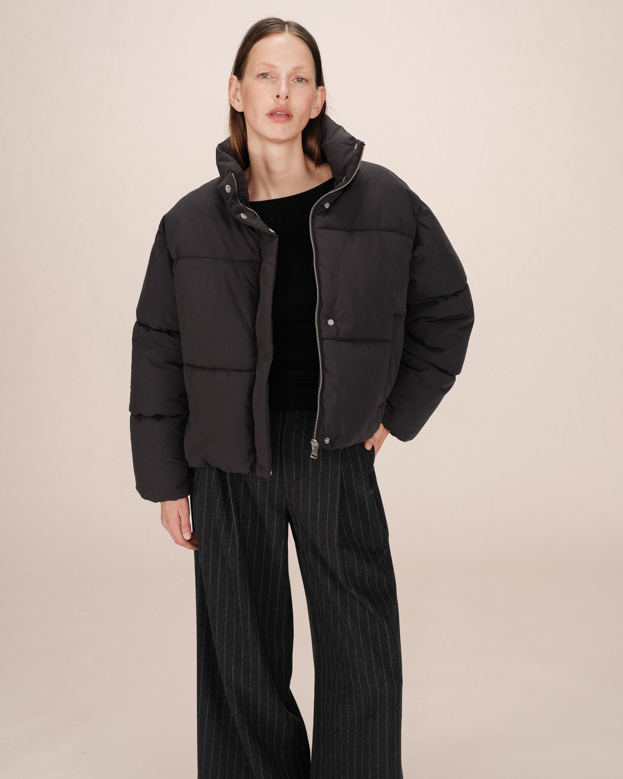 Short padded jacket black Sonic