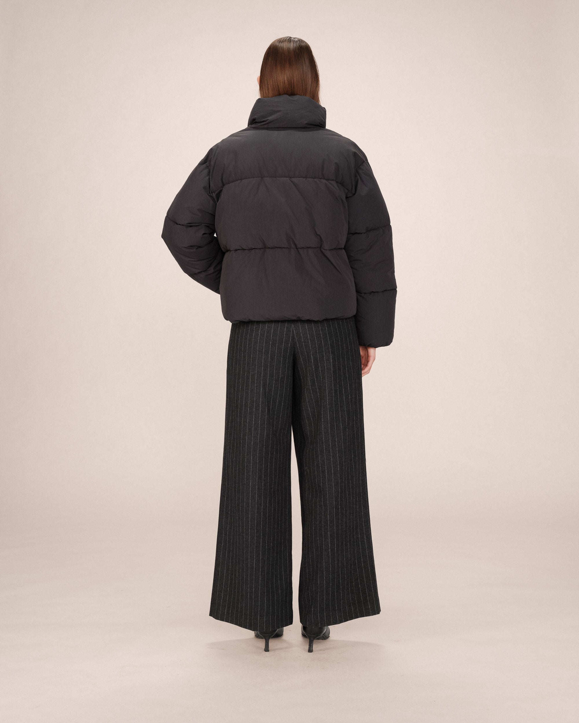 Short padded jacket black Sonic