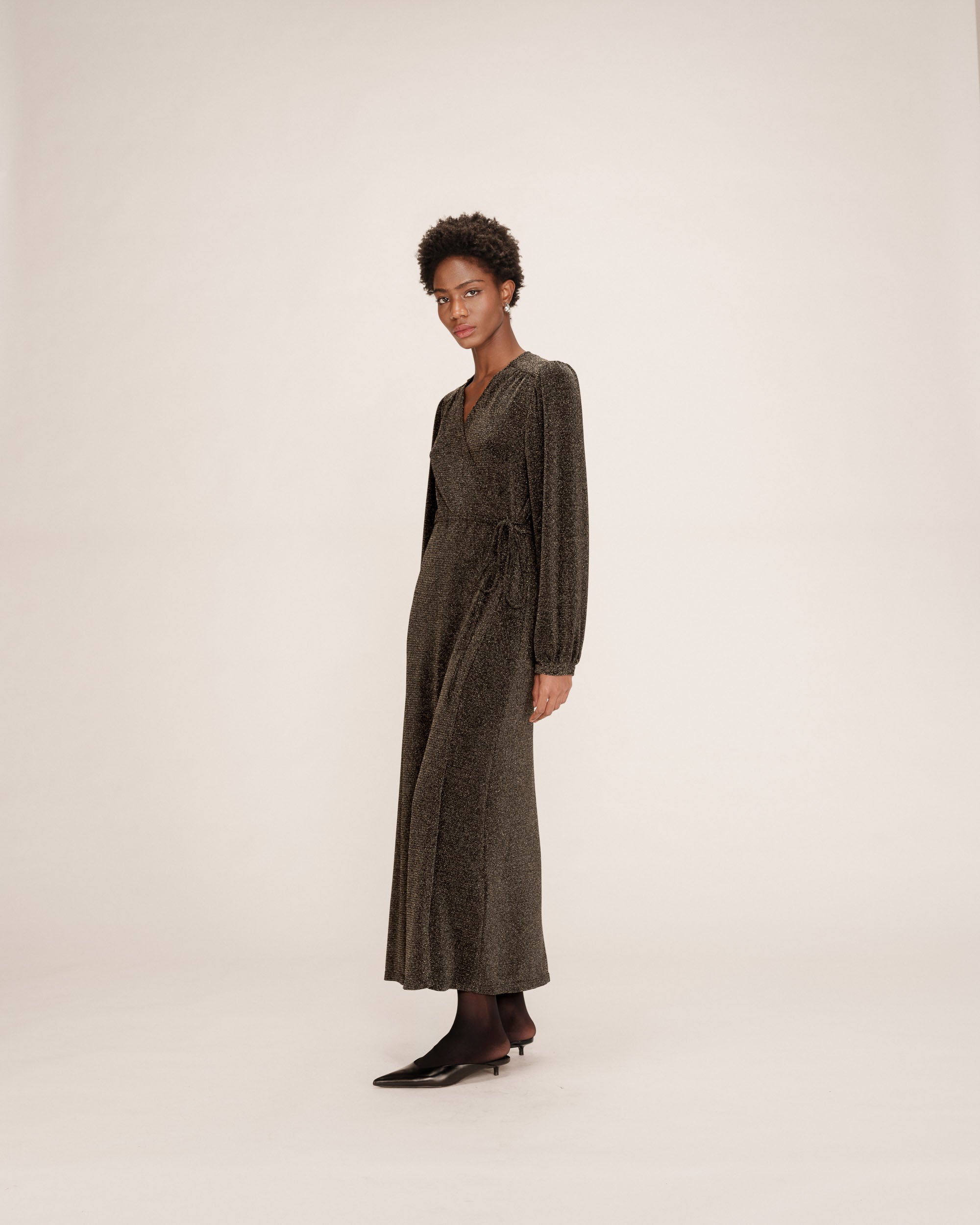 Robe longue portefeuille or Talia