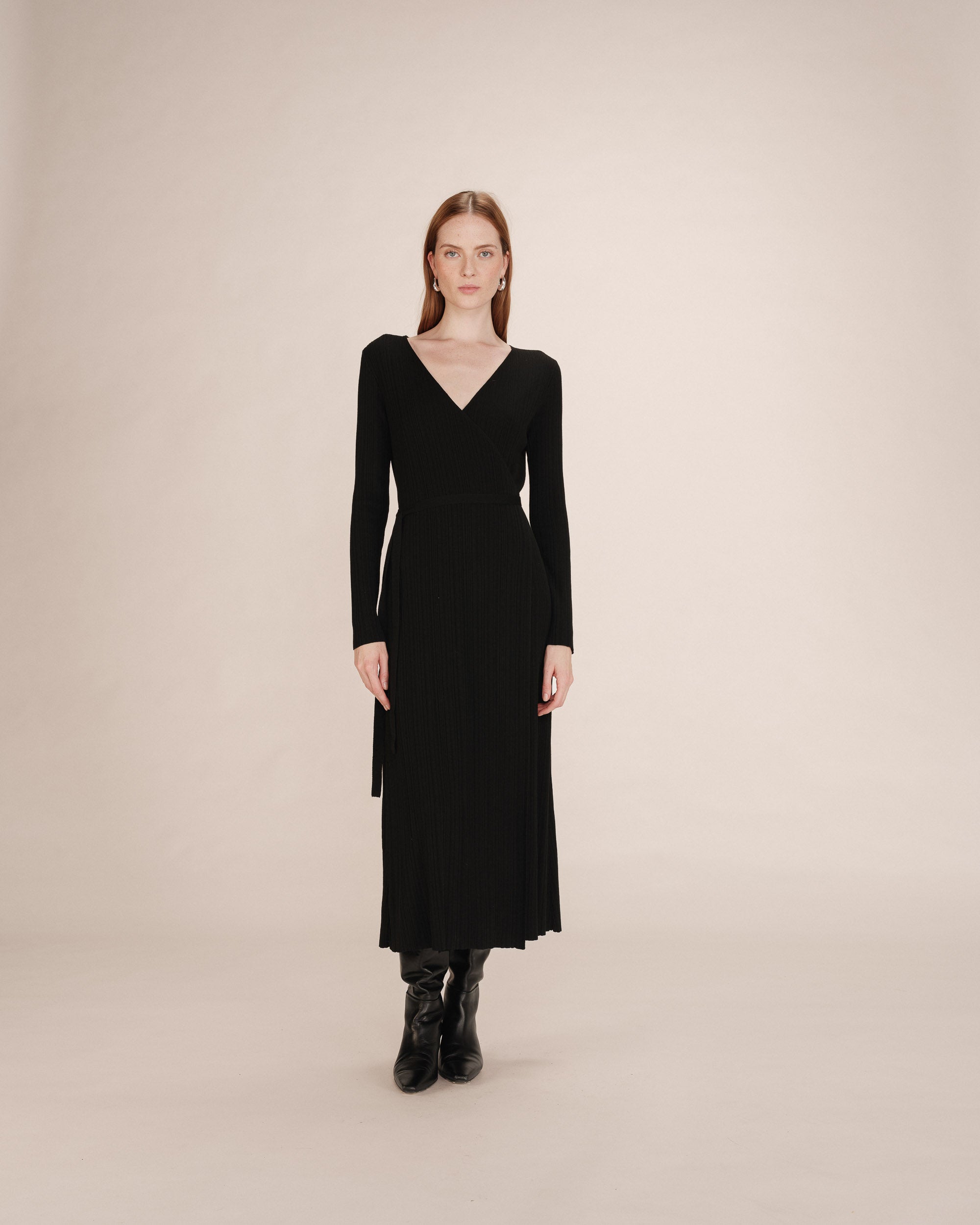 Robe longue en maille noir Tilleul