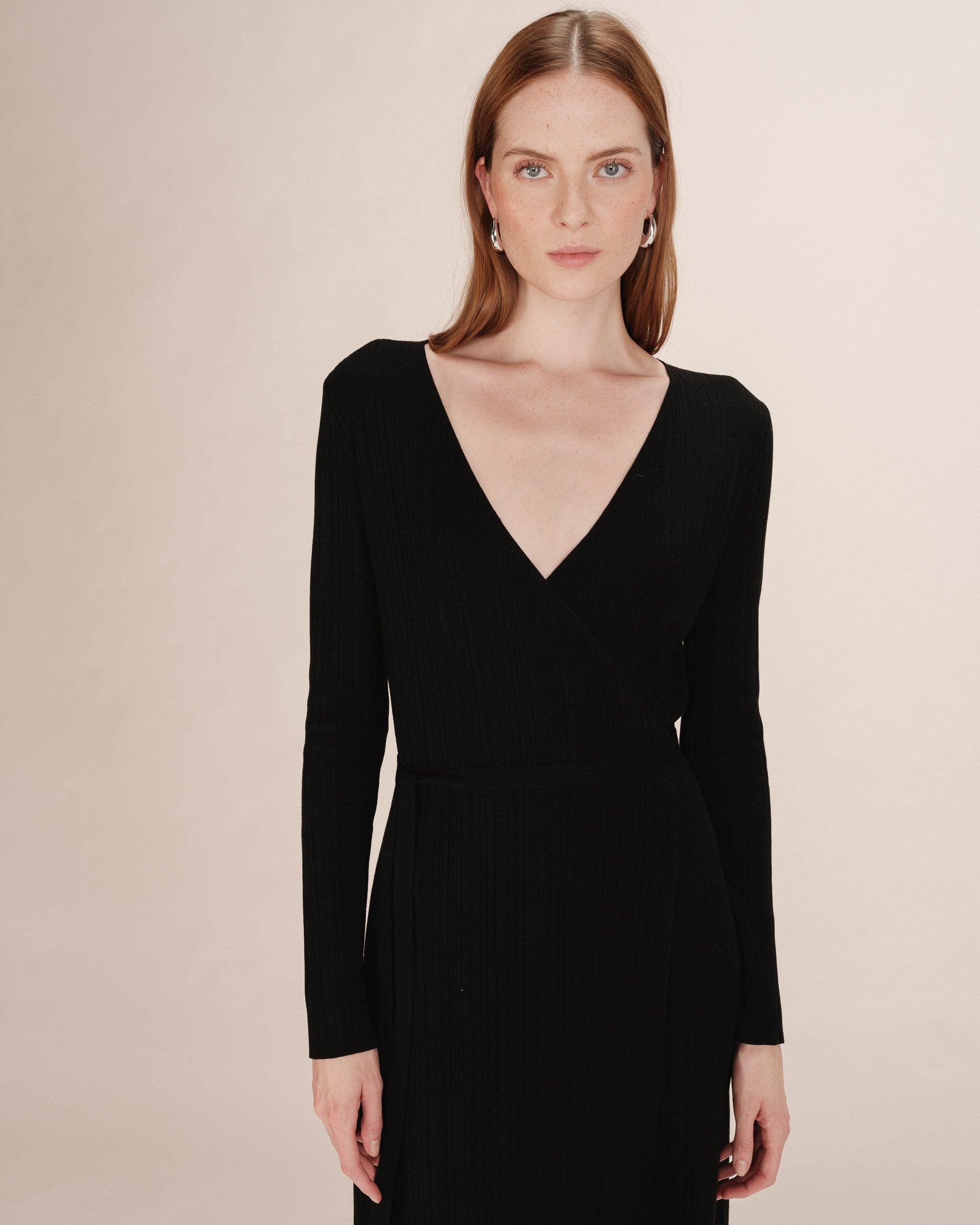 Robe longue en maille noir Tilleul