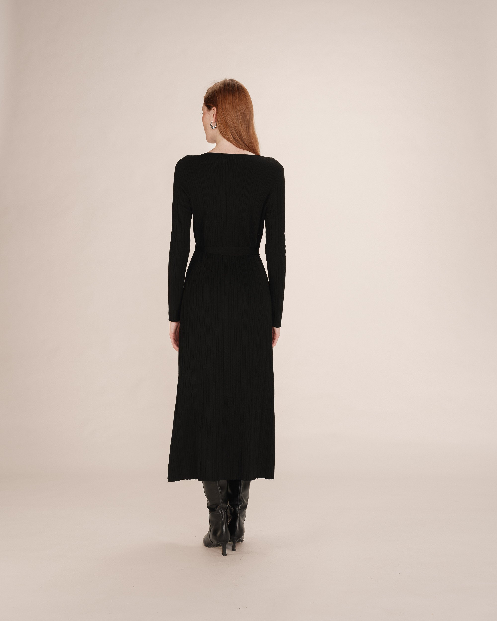 Robe longue en maille noir Tilleul