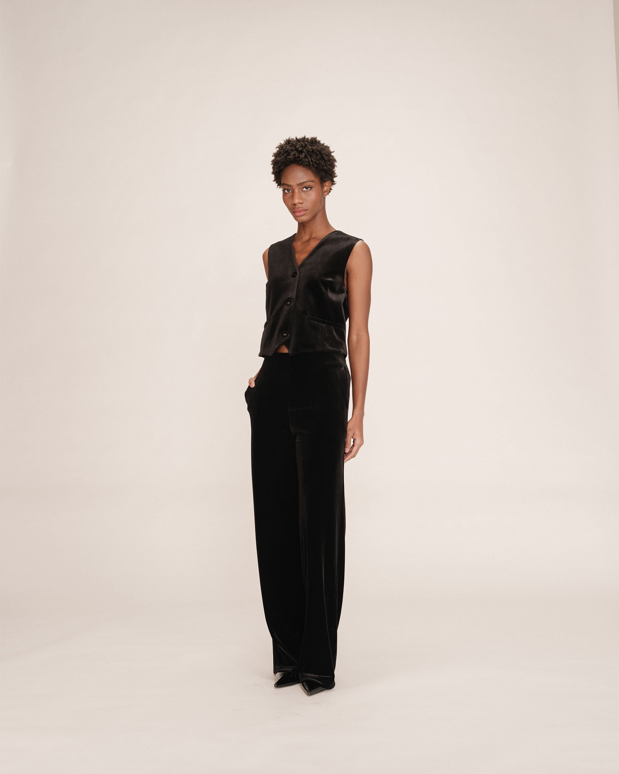 Gilet en velours noir Totem