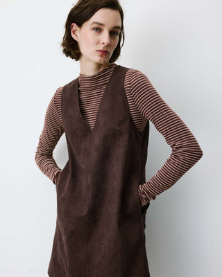 Robe courte sans manches en suédine chocolat Anaya