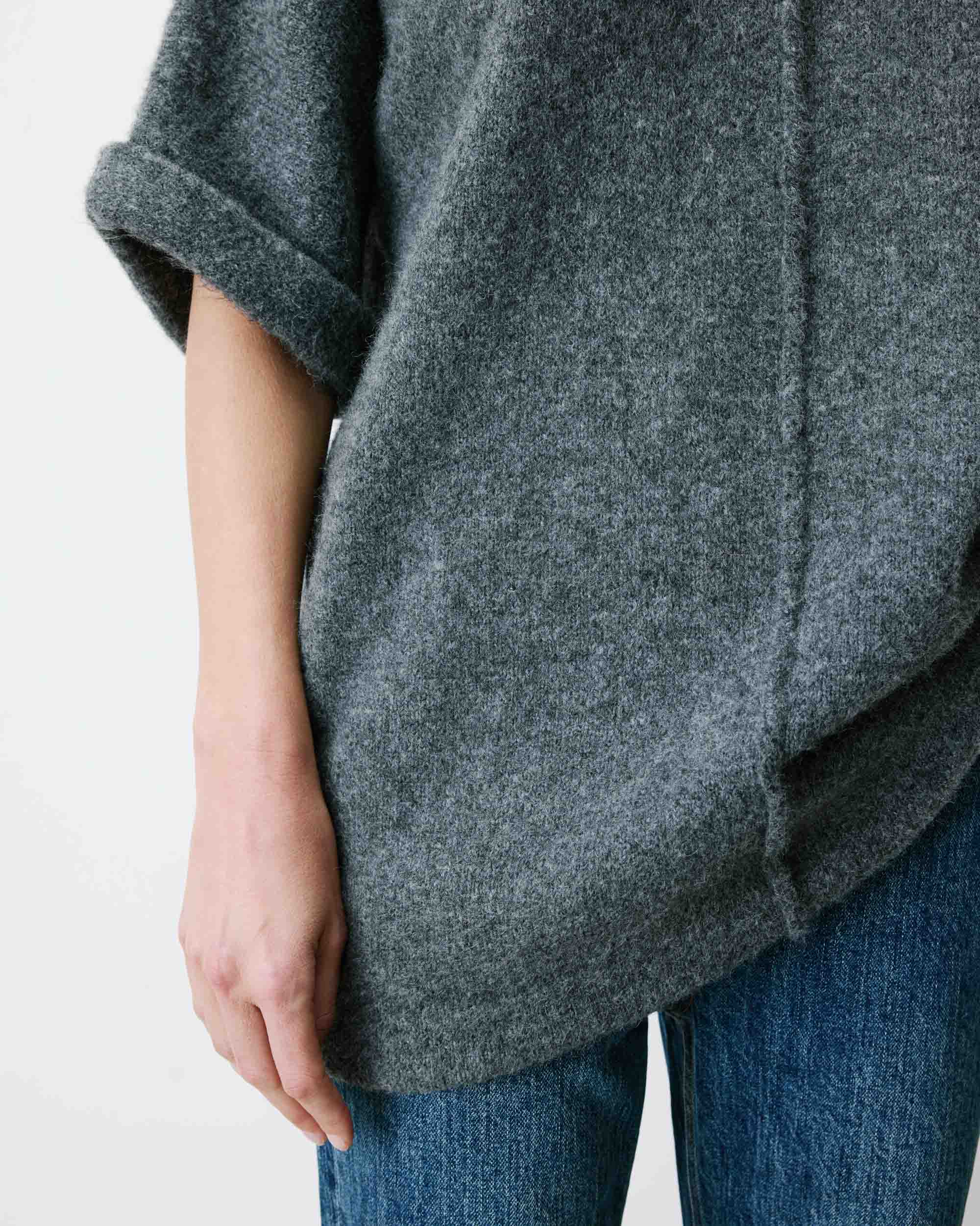Robe courte en maille manches kimono anthracite Alinae