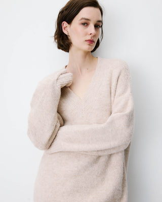 Vestido corto de punto oversize beige Airina