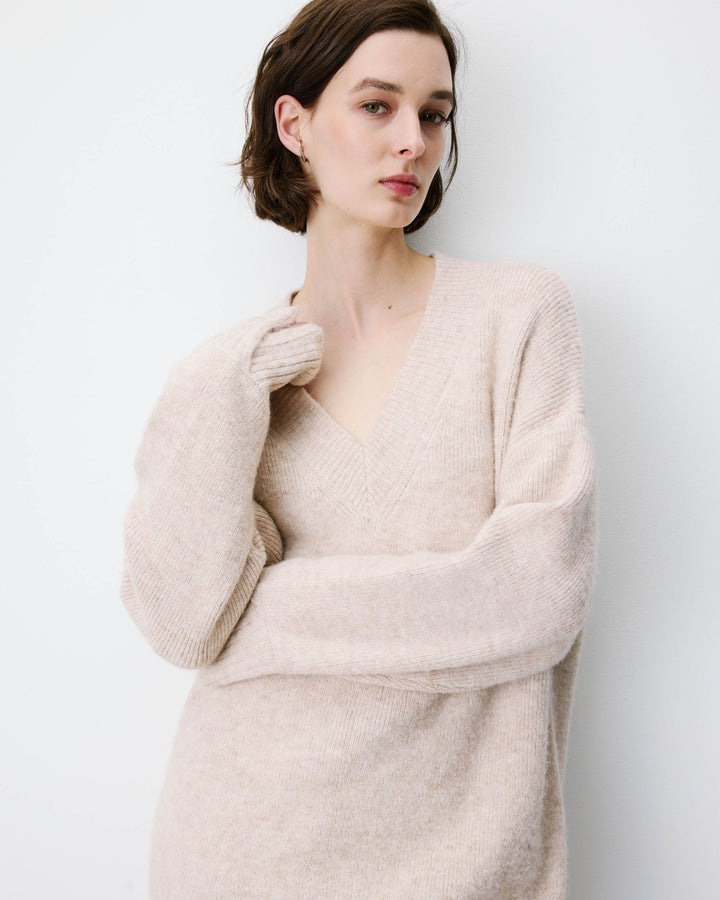 Vestido corto de punto oversize beige Airina