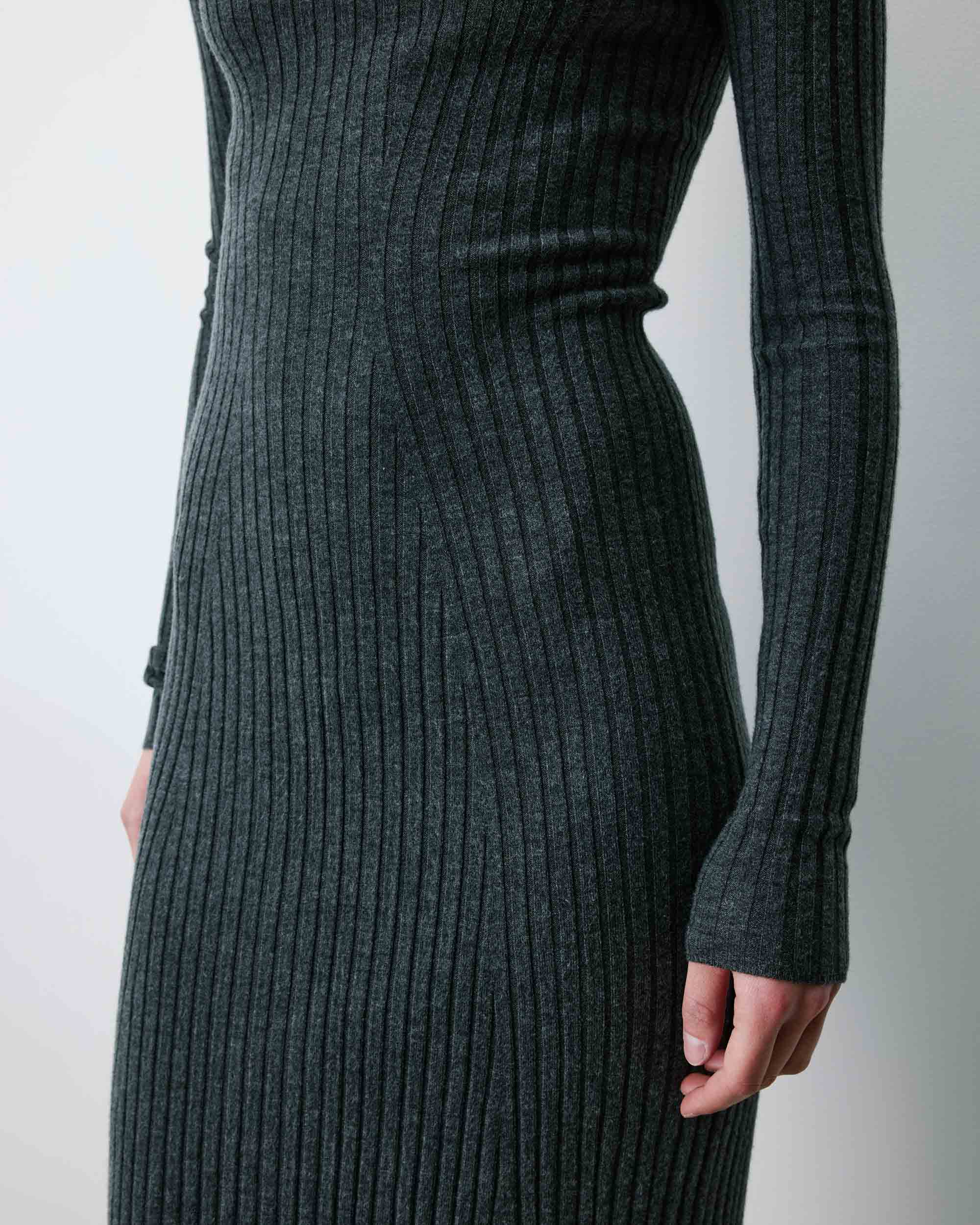 Vestido largo de punto anthracite Alexandra