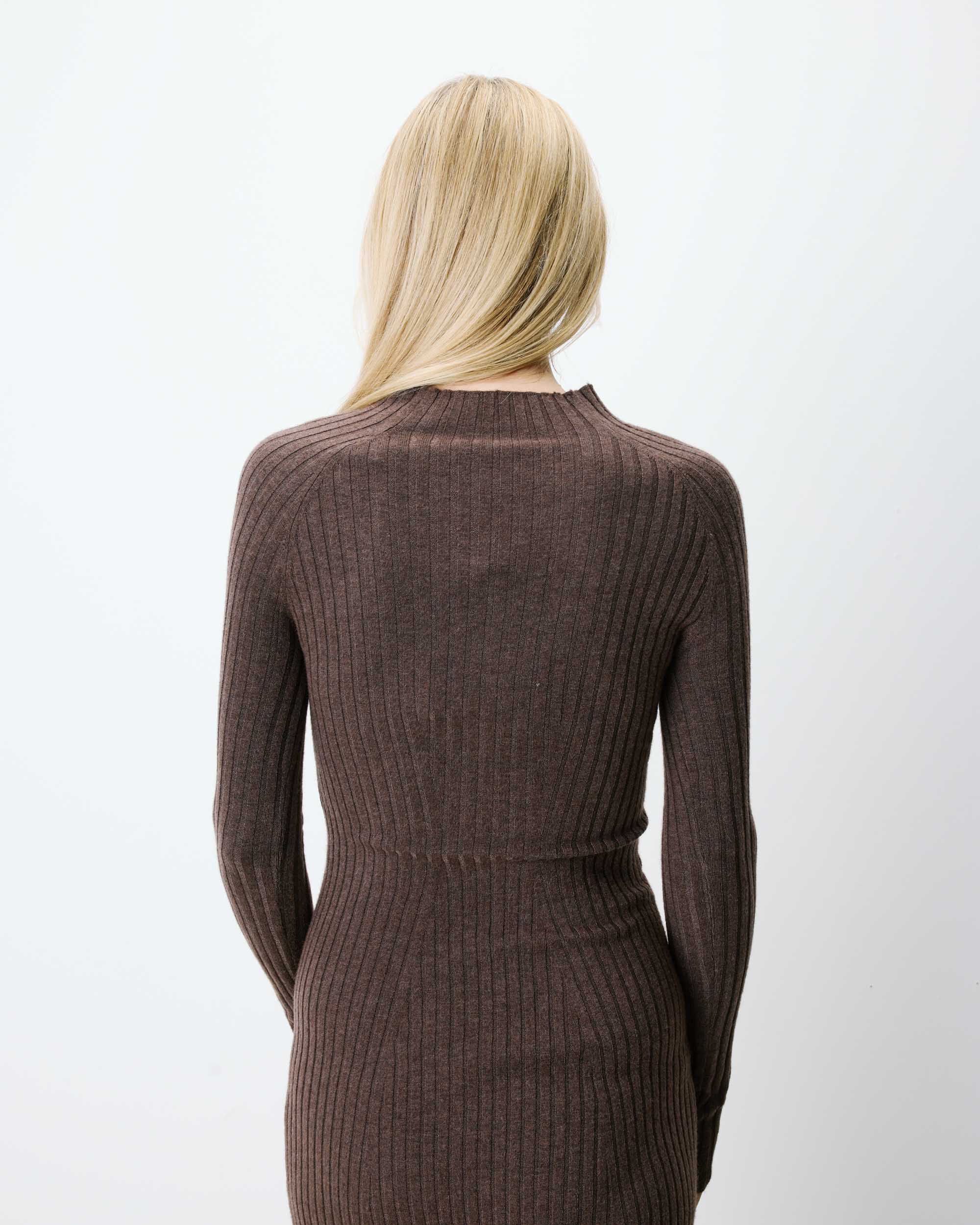 Vestido largo de punto chocolat Alexandra