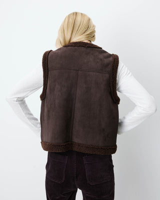 Sleeveless faux-shearling vest chocolat Anya