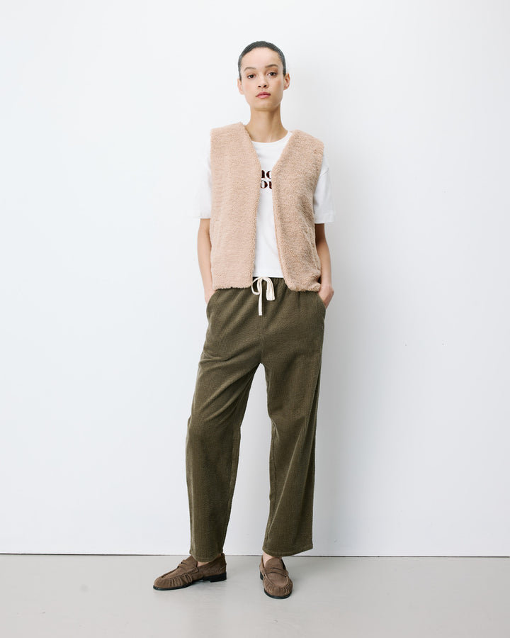 Veste sans manches en fausse shearling beige Avery