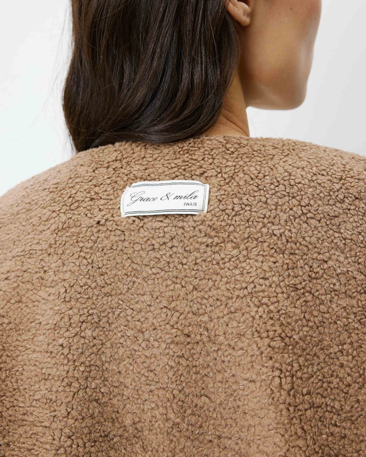 Veste sans manches en fausse shearling taupe Avery