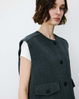 Oversized sleeveless jacket anthracite Adagio