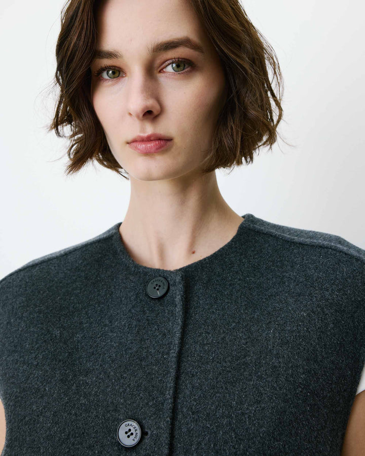 Oversized sleeveless jacket anthracite Adagio