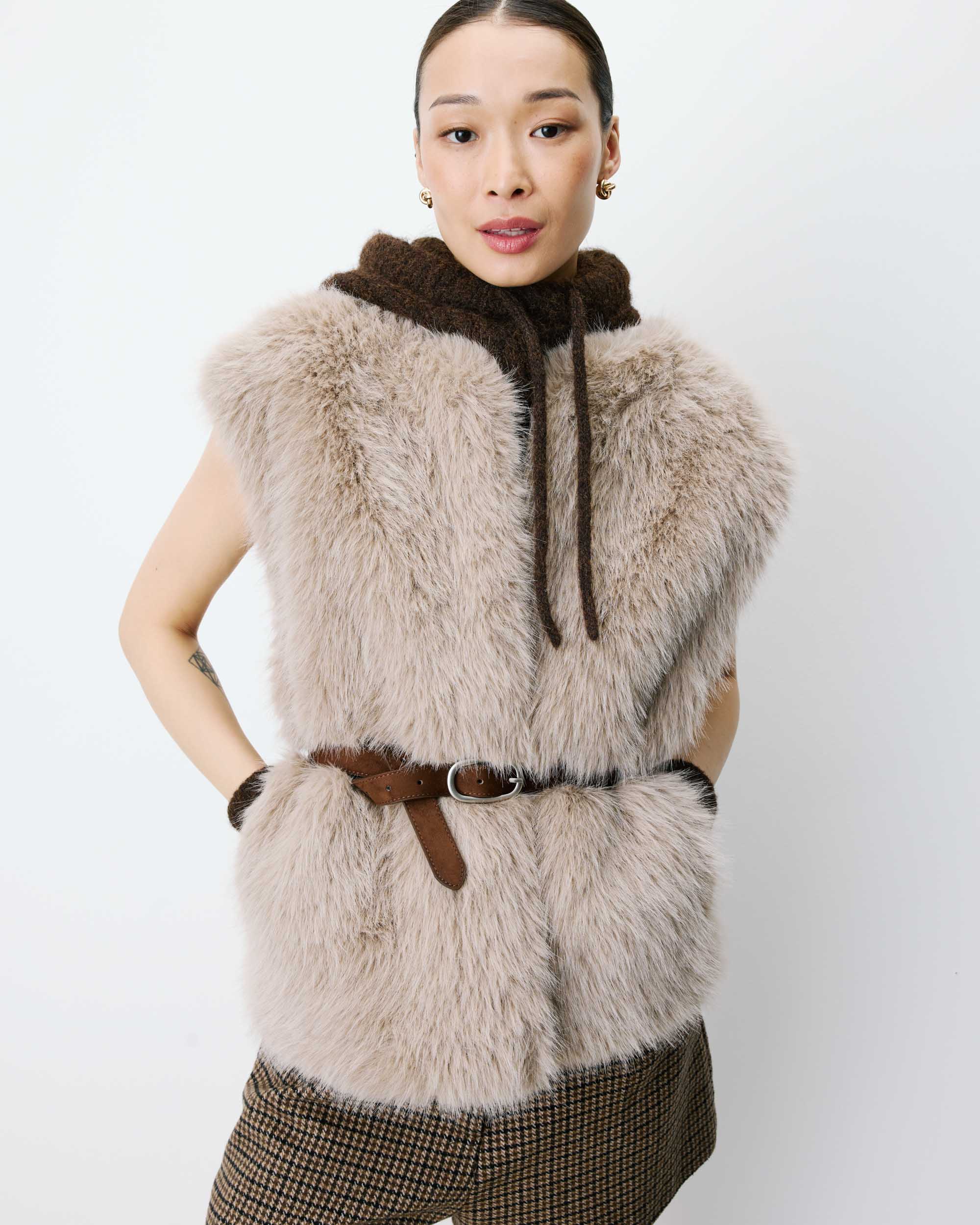 Veste droite sans manches en fausse fourrure grege Aelio
