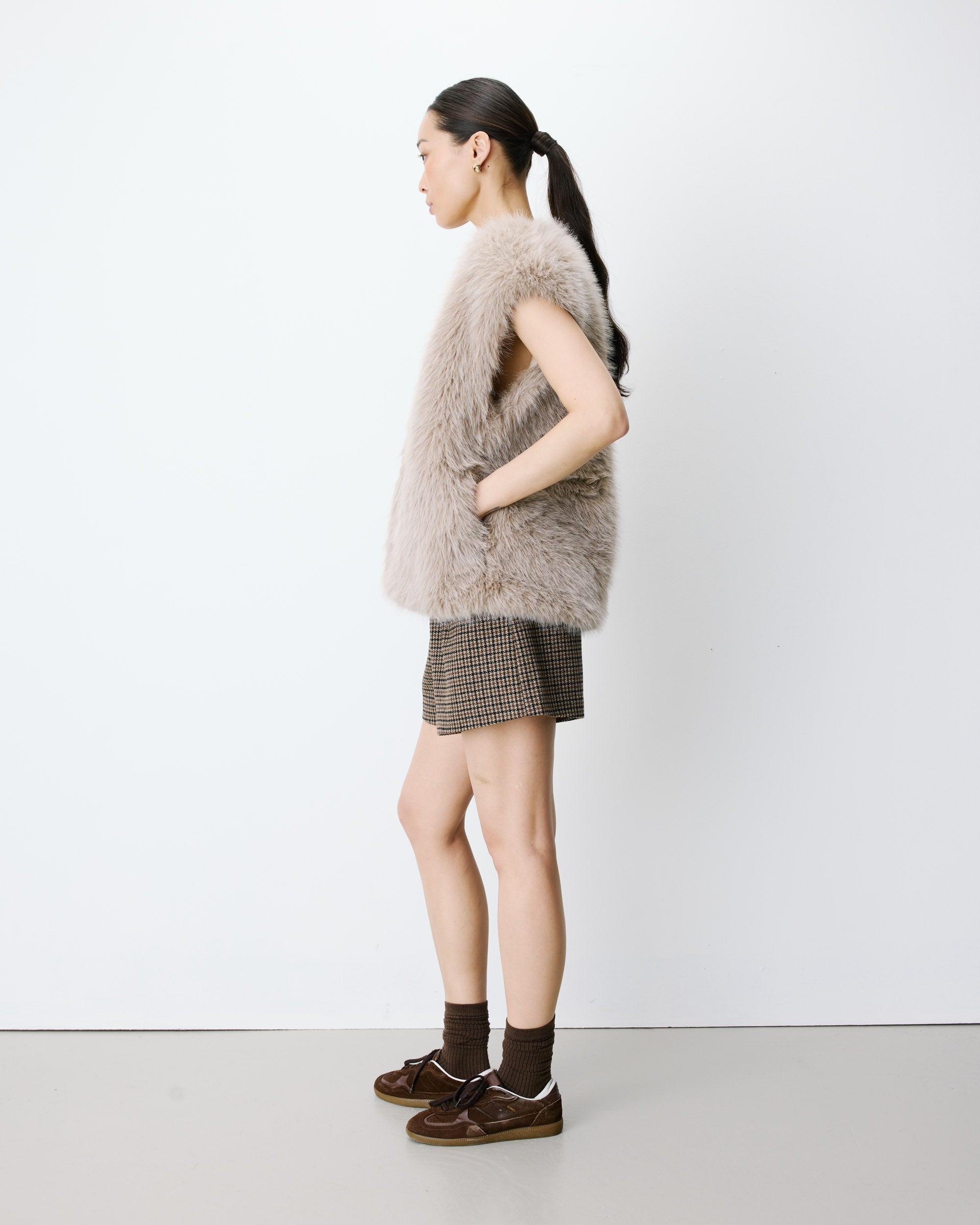 Veste droite sans manches en fausse fourrure grege Aelio