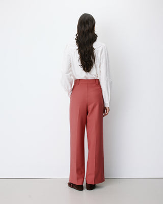 blush Nilay