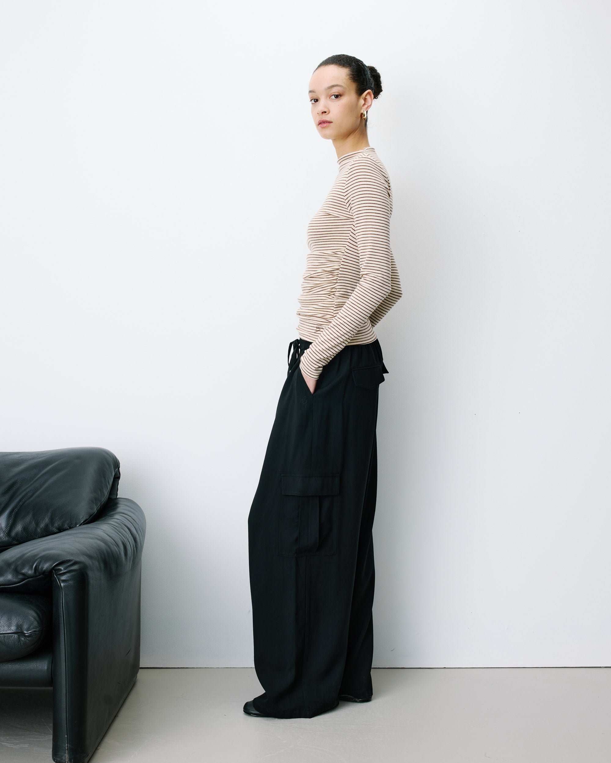 Pantalon cargo oversize taille haute noir Anvar