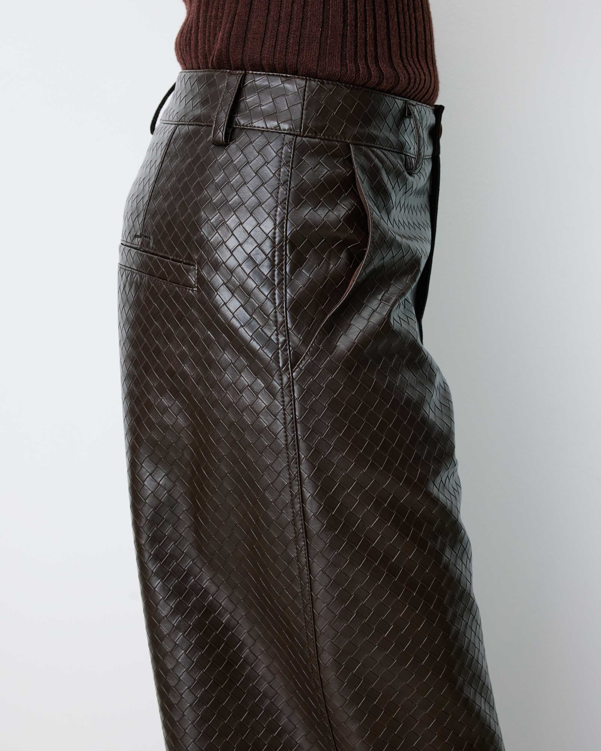 Textured faux-leather barrel pants chocolat Artius